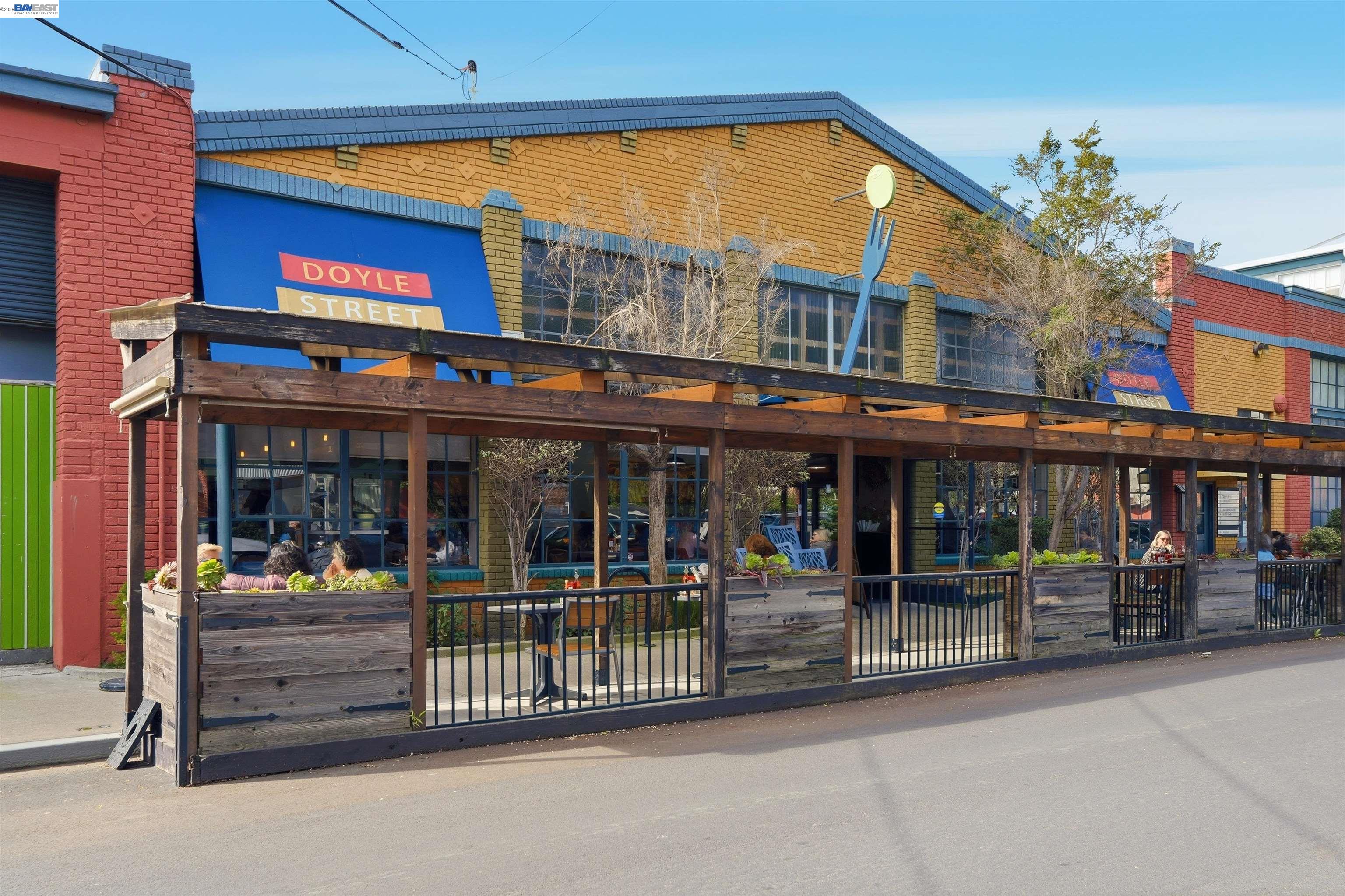 Detail Gallery Image 37 of 45 For 1250 Powell St #10,  Emeryville,  CA 94608 - 1 Beds | 1 Baths