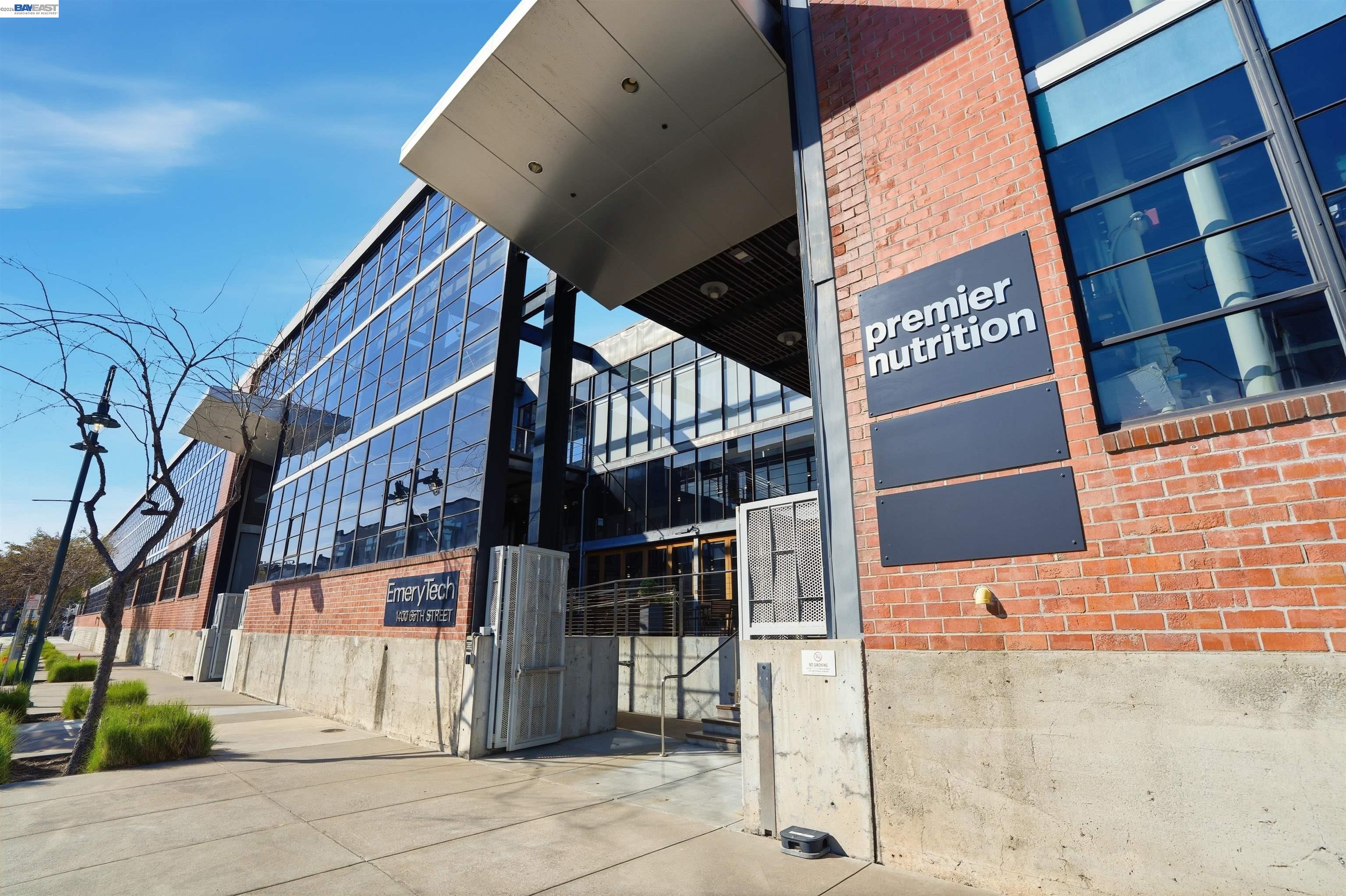 Detail Gallery Image 40 of 45 For 1250 Powell St #10,  Emeryville,  CA 94608 - 1 Beds | 1 Baths