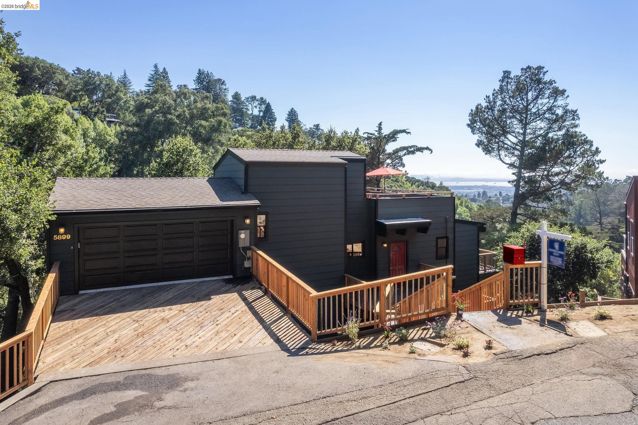 Front Image Thumbnail for EB41123856