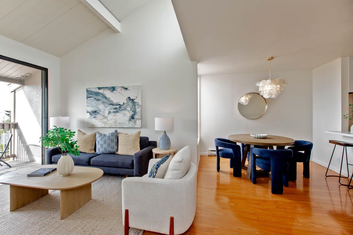 Photo #1: 41123860 Listing: Photo #1