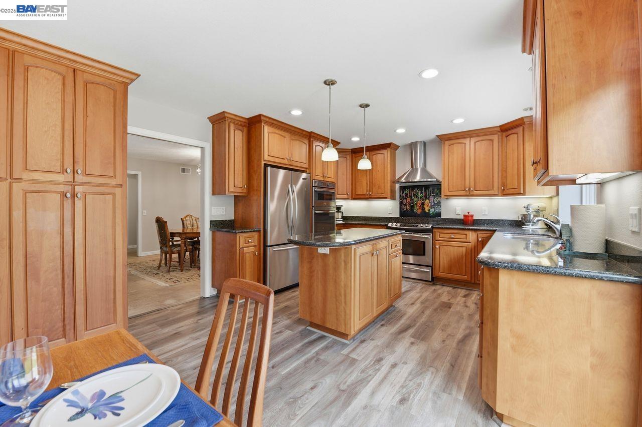 Detail Gallery Image 15 of 40 For 38742 Chrisholm Pl, Fremont,  CA 94536 - 4 Beds | 2/1 Baths