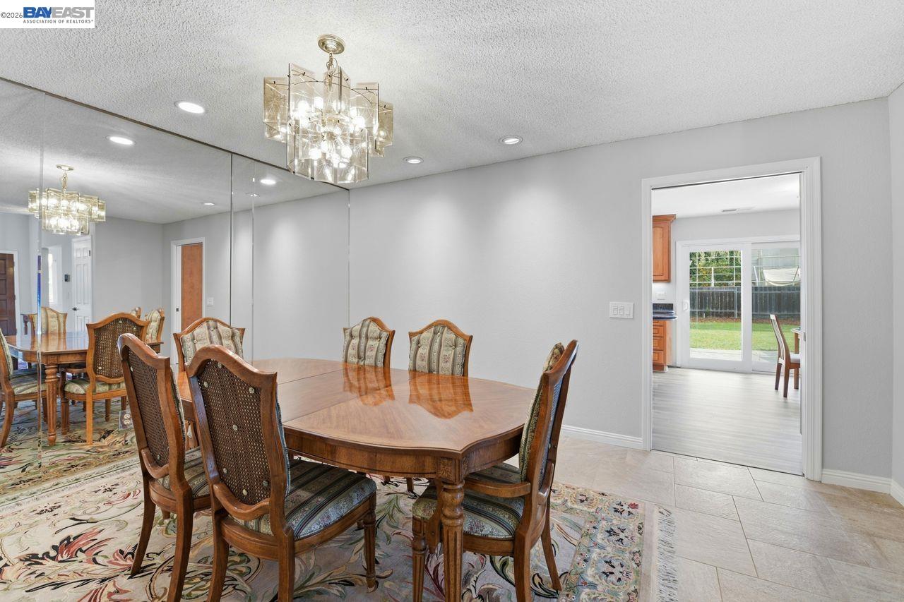 Detail Gallery Image 16 of 40 For 38742 Chrisholm Pl, Fremont,  CA 94536 - 4 Beds | 2/1 Baths