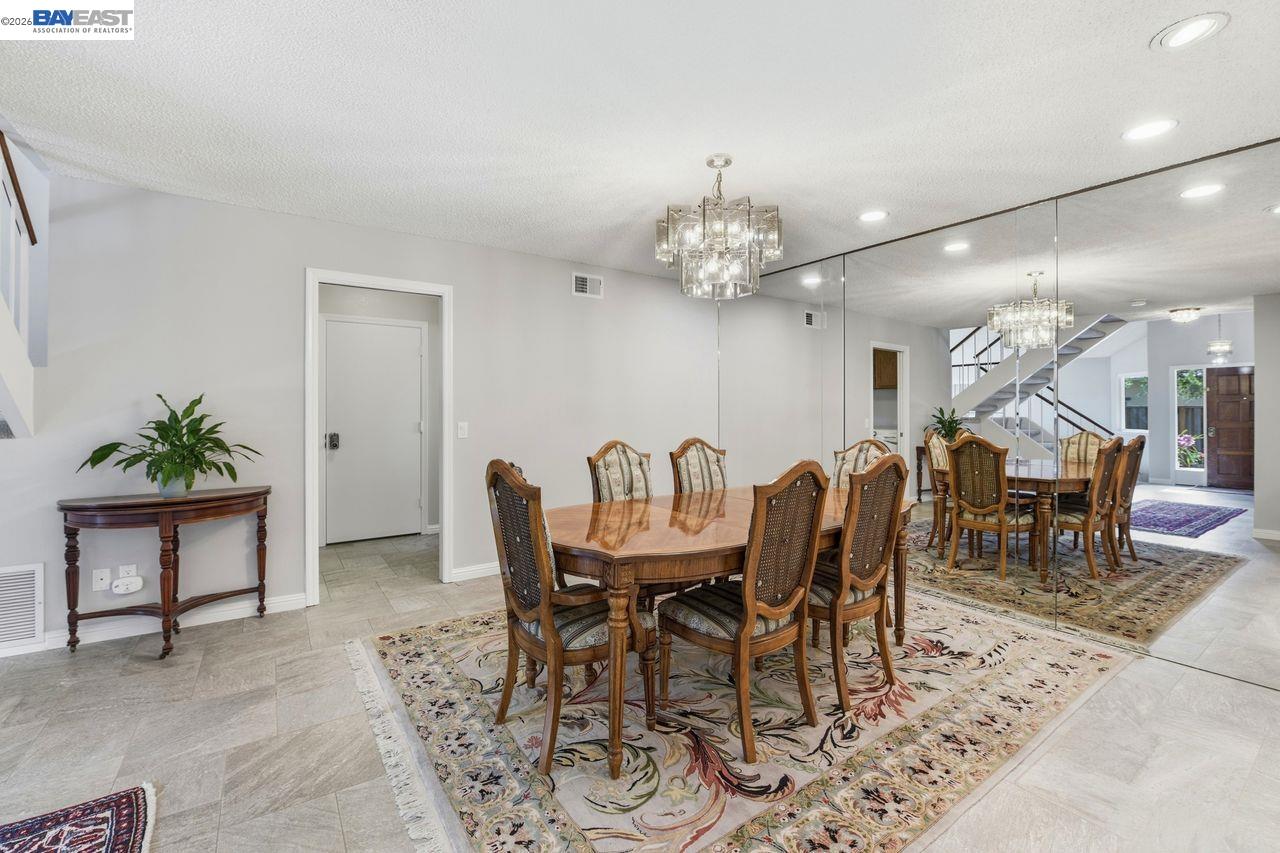 Detail Gallery Image 17 of 40 For 38742 Chrisholm Pl, Fremont,  CA 94536 - 4 Beds | 2/1 Baths