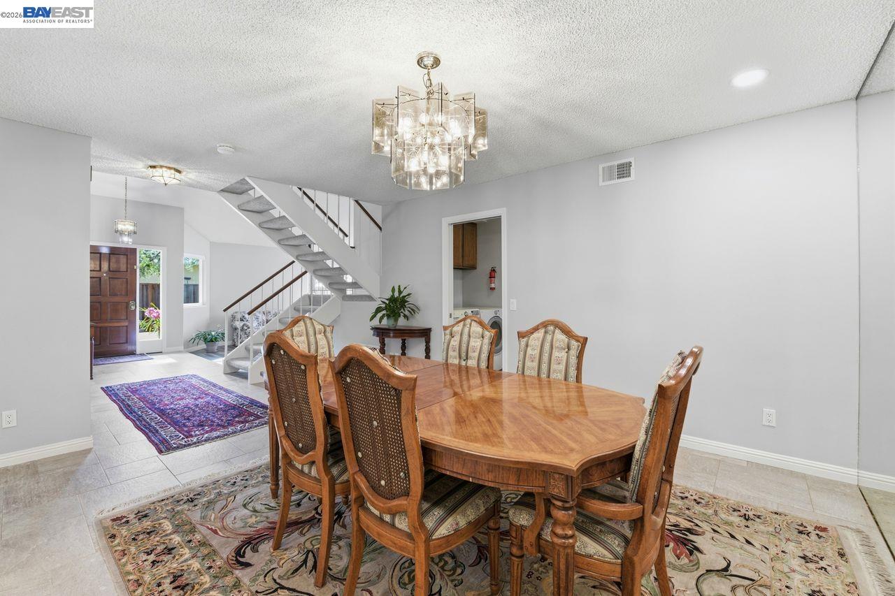 Detail Gallery Image 18 of 40 For 38742 Chrisholm Pl, Fremont,  CA 94536 - 4 Beds | 2/1 Baths