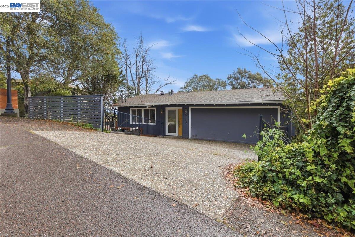 Front Image Thumbnail for BE41123866