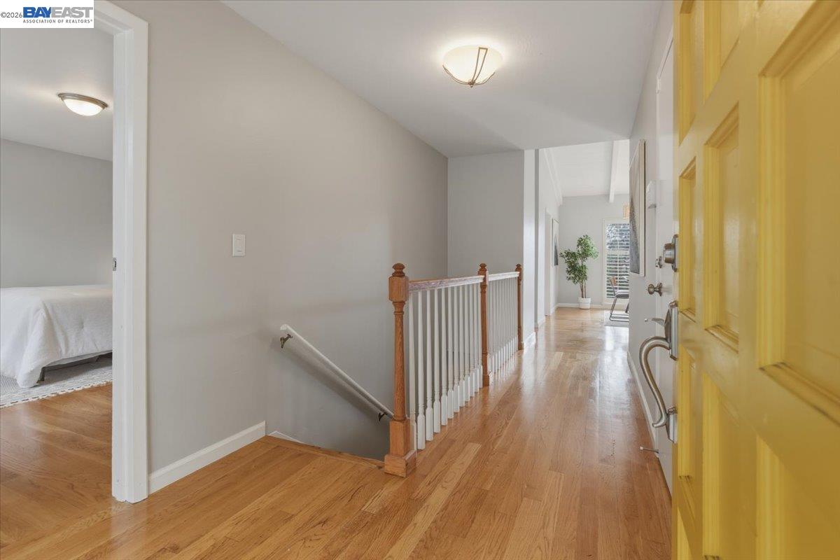 Detail Gallery Image 7 of 44 For 6130 Harbord Dr, Oakland,  CA 94611 - 3 Beds | 3 Baths