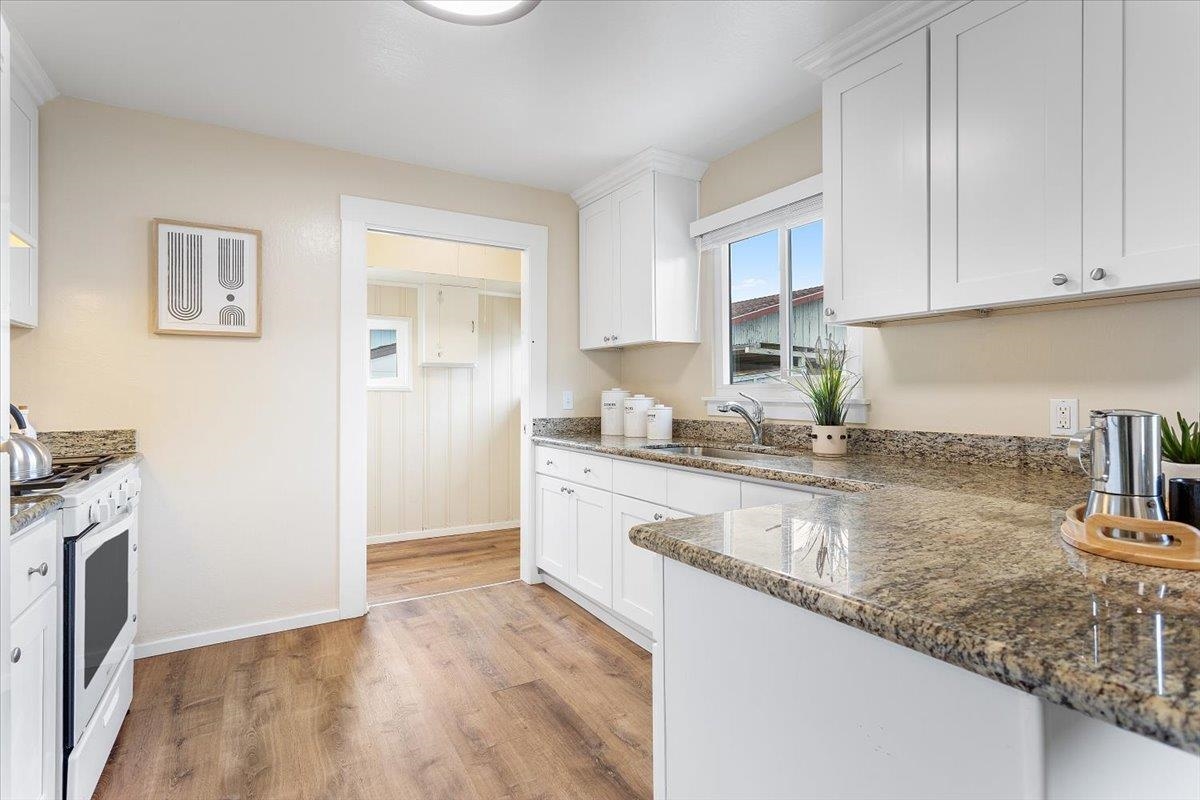 Detail Gallery Image 12 of 28 For 409 Foothill Blvd, San Leandro,  CA 94577 - 2 Beds | 1 Baths