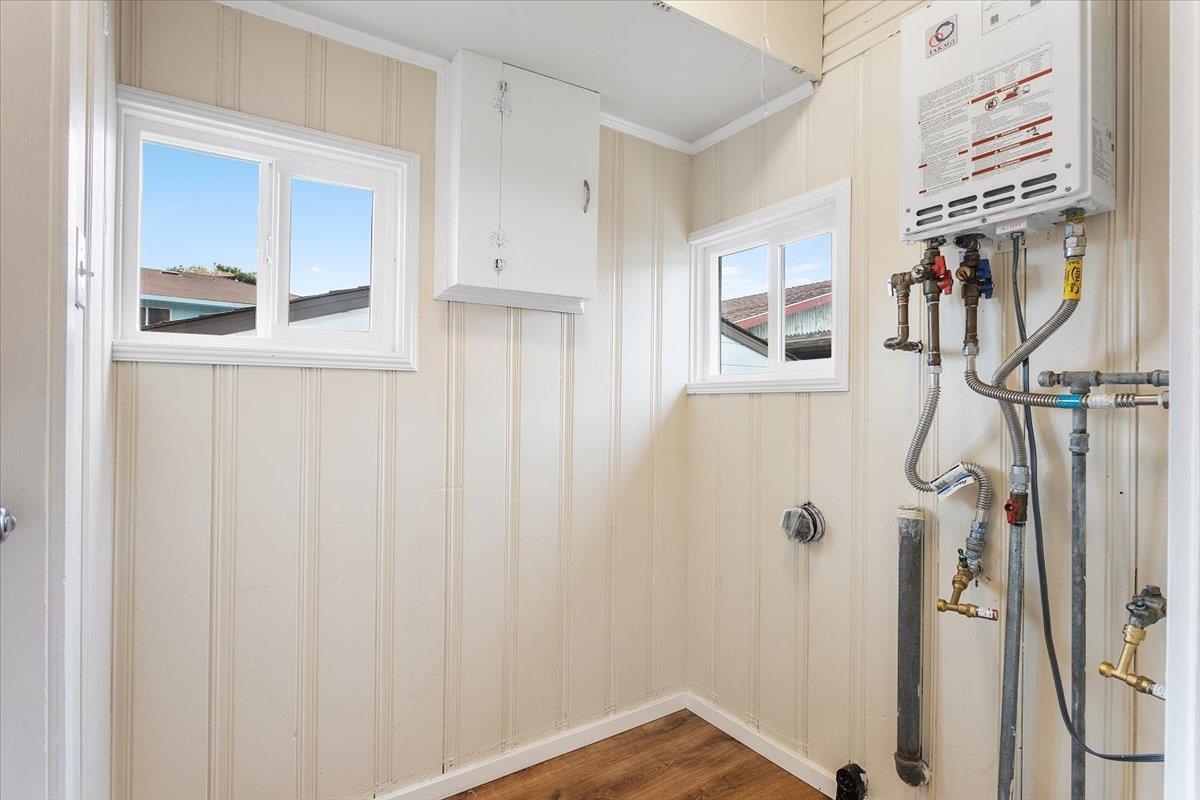 Detail Gallery Image 15 of 28 For 409 Foothill Blvd, San Leandro,  CA 94577 - 2 Beds | 1 Baths