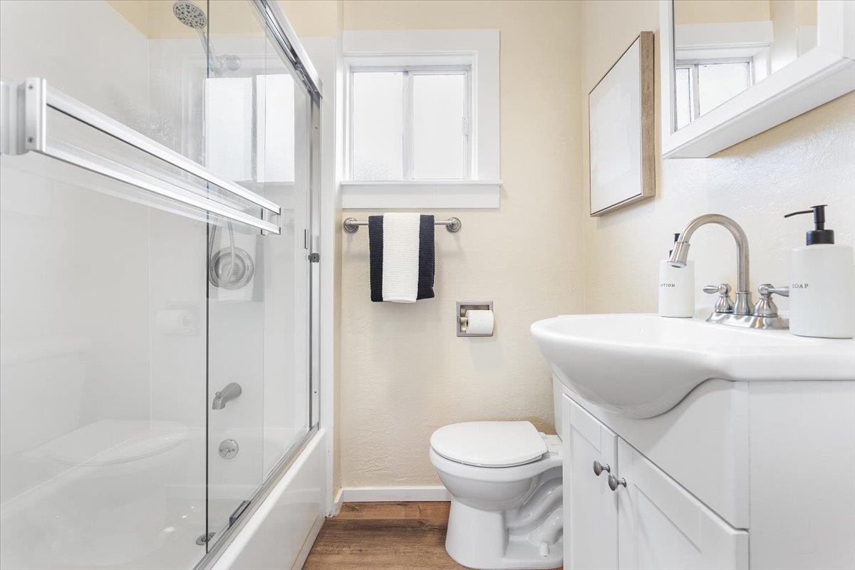 Detail Gallery Image 18 of 28 For 409 Foothill Blvd, San Leandro,  CA 94577 - 2 Beds | 1 Baths