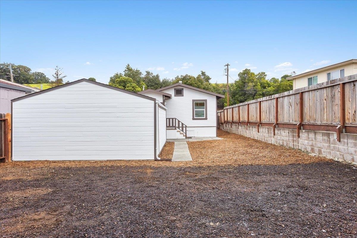 Detail Gallery Image 27 of 28 For 409 Foothill Blvd, San Leandro,  CA 94577 - 2 Beds | 1 Baths