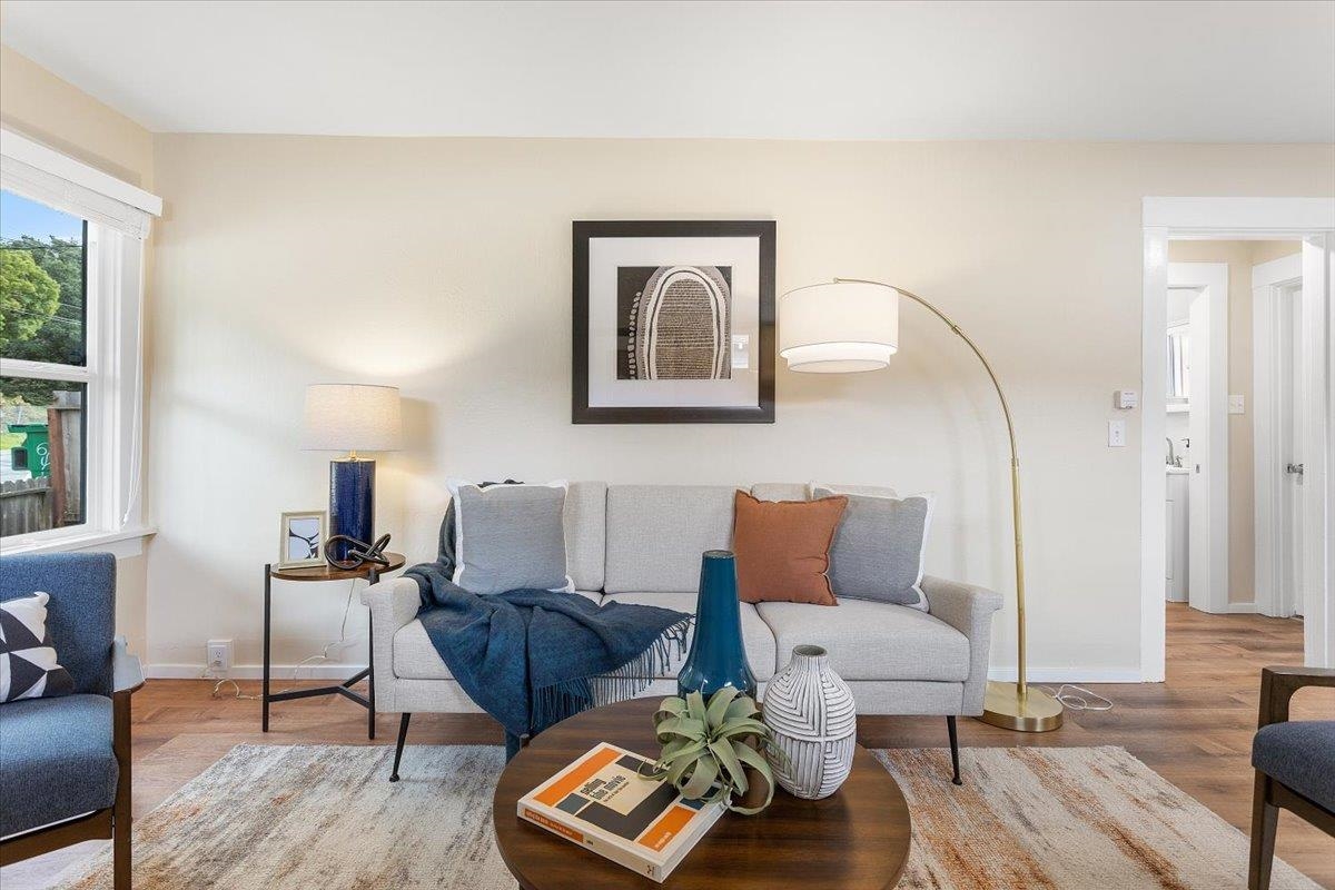 Detail Gallery Image 9 of 28 For 409 Foothill Blvd, San Leandro,  CA 94577 - 2 Beds | 1 Baths