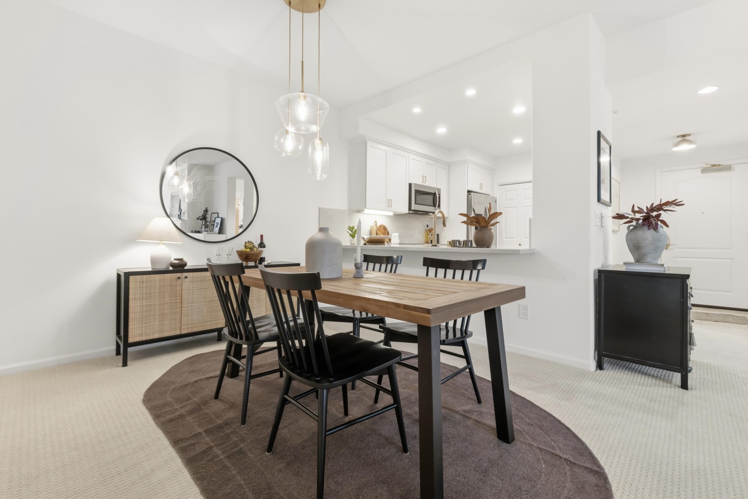 Detail Gallery Image 4 of 26 For 111 Saint Matthews Ave #304,  San Mateo,  CA 94401 - 2 Beds | 2 Baths