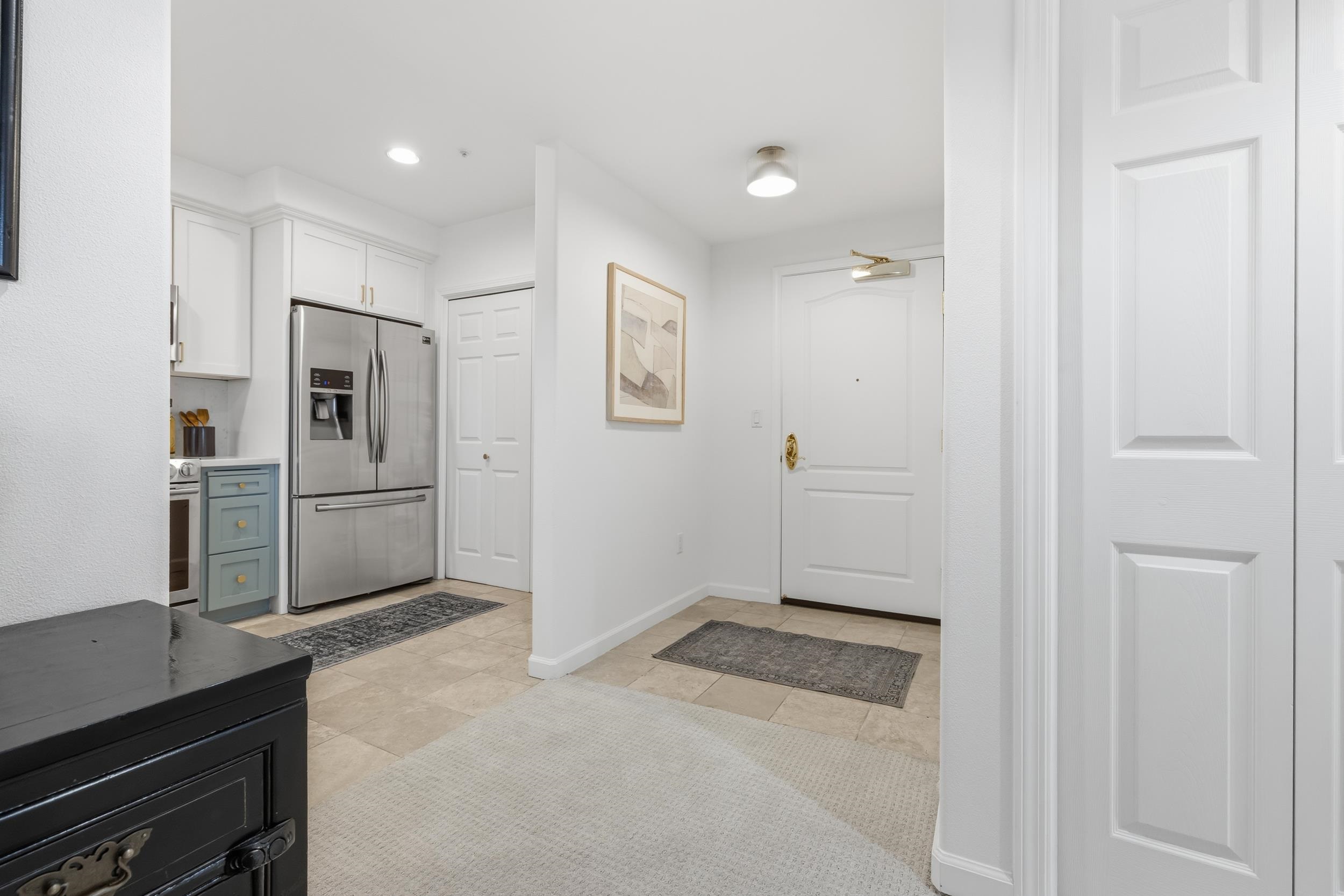 Detail Gallery Image 5 of 26 For 111 Saint Matthews Ave #304,  San Mateo,  CA 94401 - 2 Beds | 2 Baths
