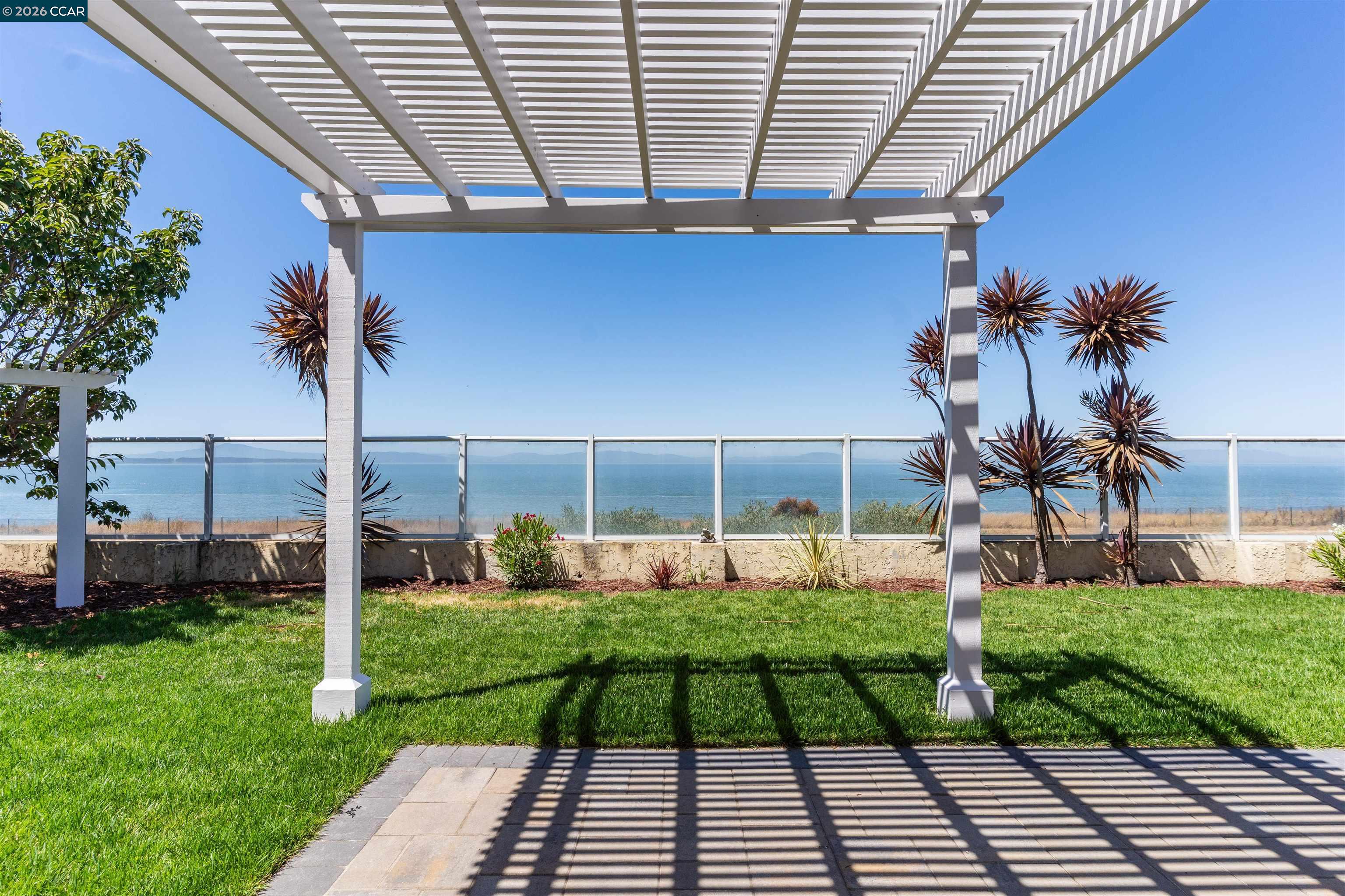 Detail Gallery Image 23 of 24 For 1105 Rock Harbor Point, Hercules,  CA 94547 - 5 Beds | 4 Baths