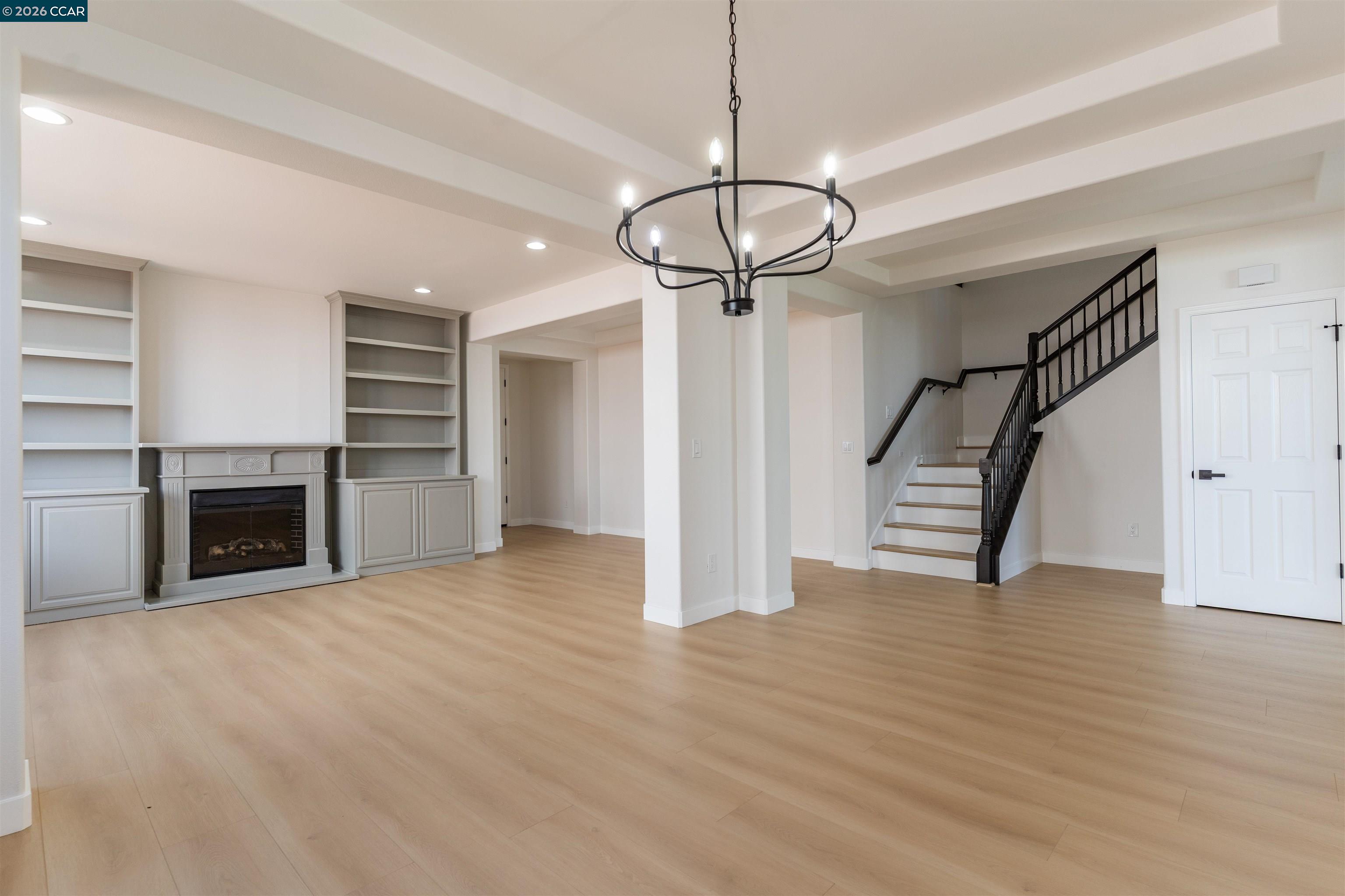 Detail Gallery Image 9 of 24 For 1105 Rock Harbor Point, Hercules,  CA 94547 - 5 Beds | 4 Baths