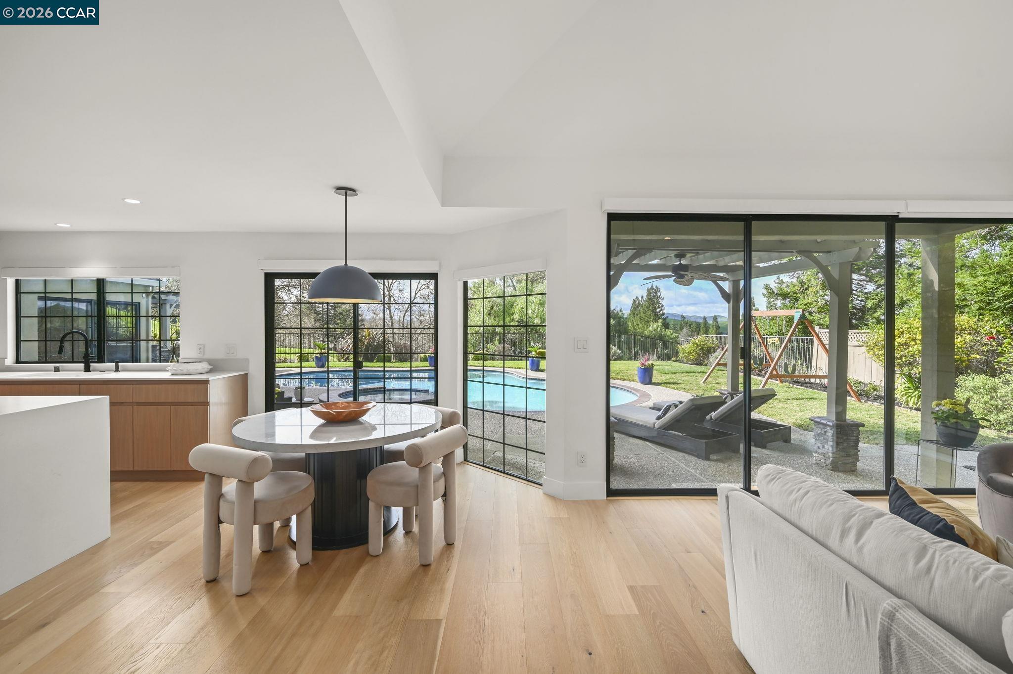 Detail Gallery Image 11 of 56 For 4060 Sugar Maple Dr, Danville,  CA 94506 - 4 Beds | 3 Baths