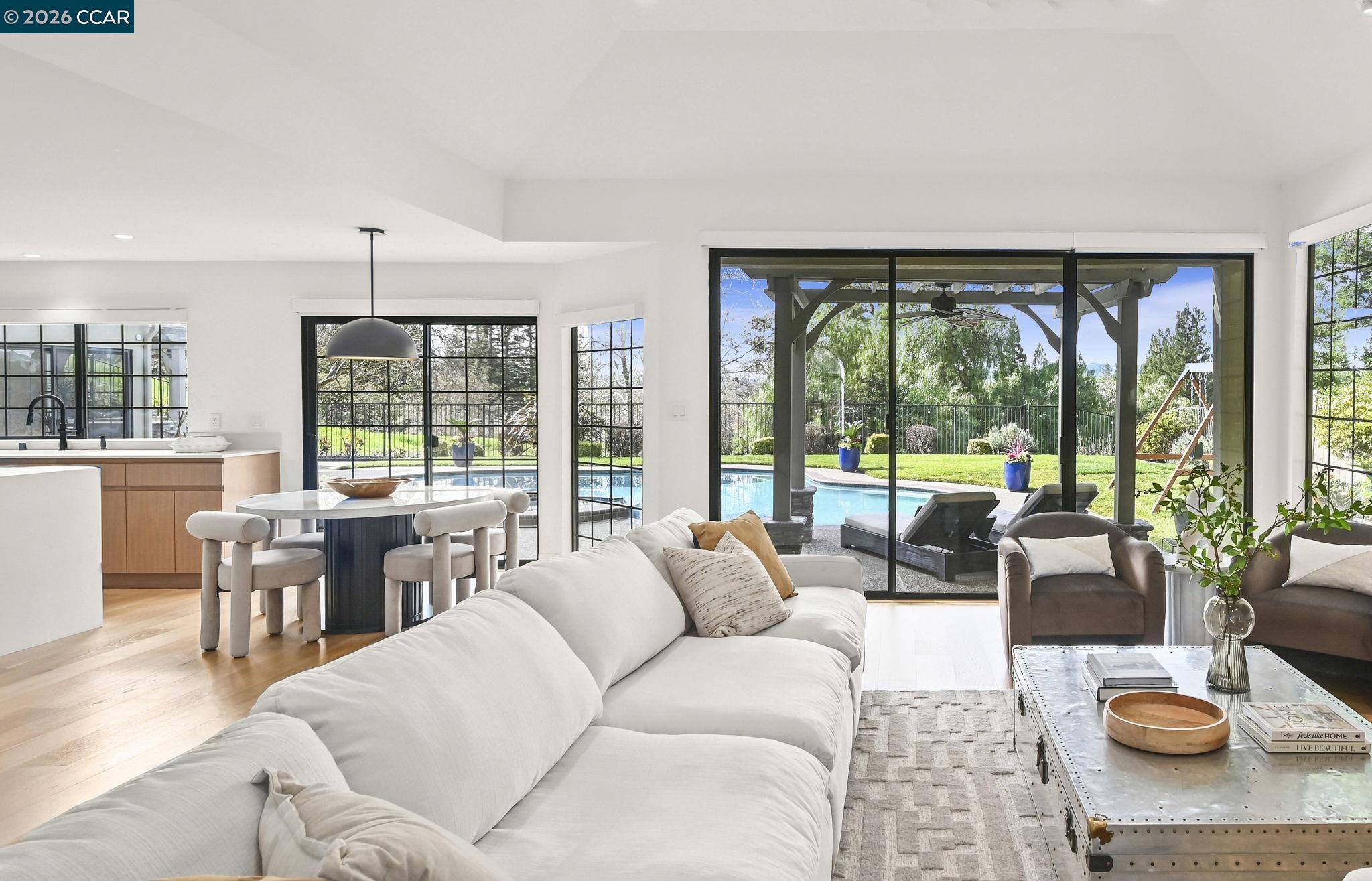 Detail Gallery Image 15 of 56 For 4060 Sugar Maple Dr, Danville,  CA 94506 - 4 Beds | 3 Baths