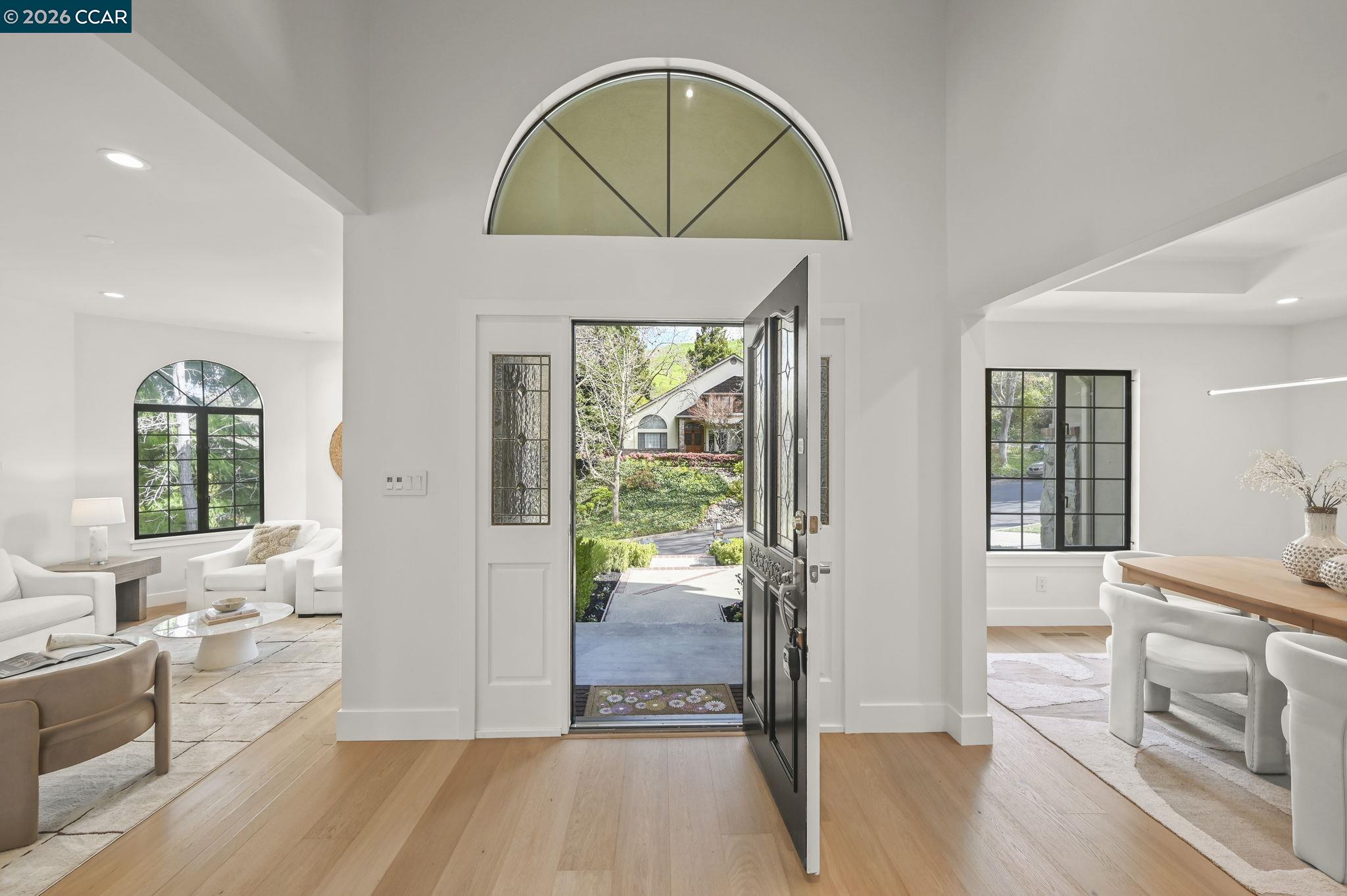 Detail Gallery Image 4 of 56 For 4060 Sugar Maple Dr, Danville,  CA 94506 - 4 Beds | 3 Baths