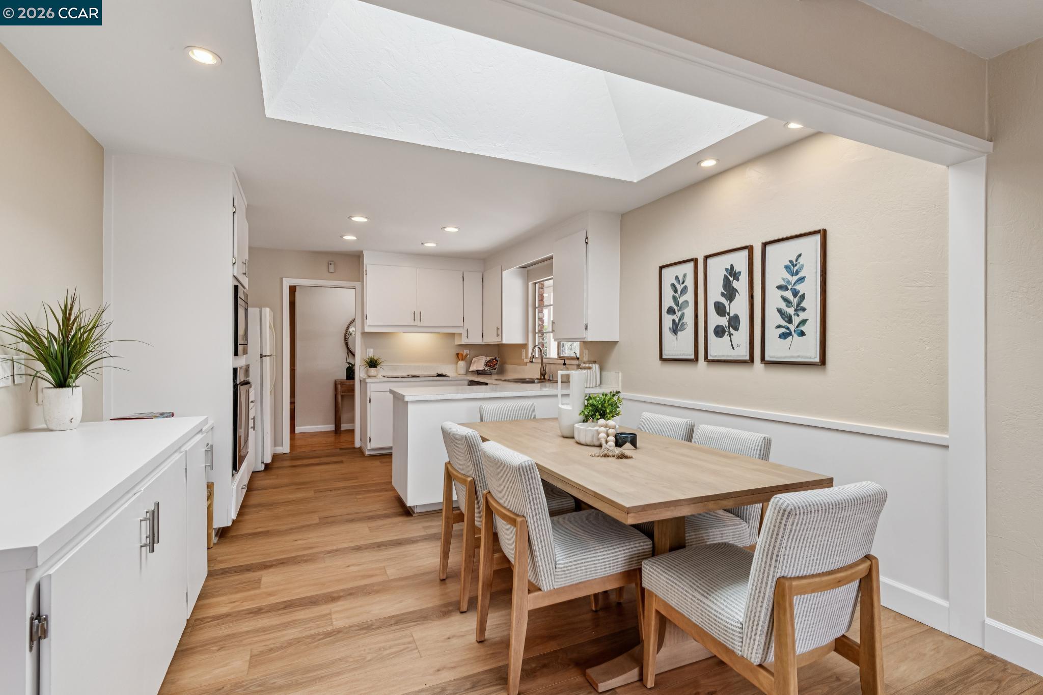 Detail Gallery Image 14 of 46 For 1103 Larch Avenue, Moraga,  CA 94556 - 3 Beds | 2 Baths