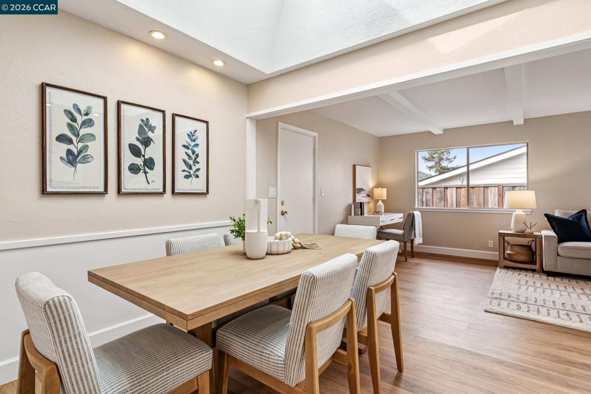 Detail Gallery Image 16 of 46 For 1103 Larch Avenue, Moraga,  CA 94556 - 3 Beds | 2 Baths