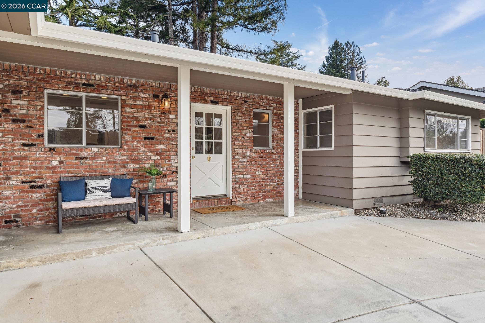 Detail Gallery Image 3 of 46 For 1103 Larch Avenue, Moraga,  CA 94556 - 3 Beds | 2 Baths