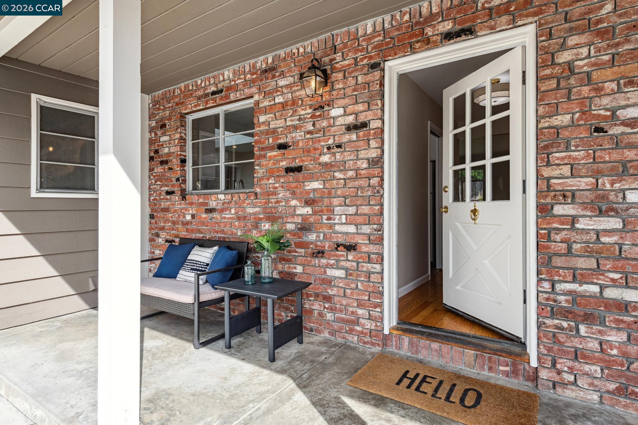 Detail Gallery Image 4 of 46 For 1103 Larch Avenue, Moraga,  CA 94556 - 3 Beds | 2 Baths