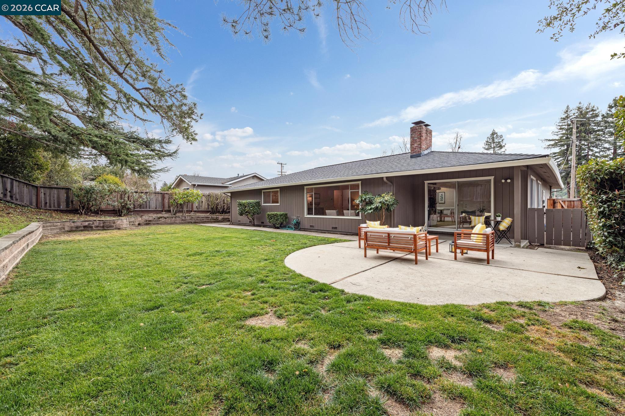 Detail Gallery Image 31 of 46 For 1103 Larch Avenue, Moraga,  CA 94556 - 3 Beds | 2 Baths