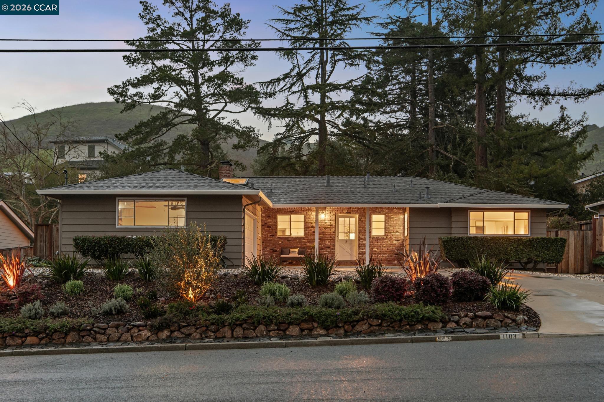 Detail Gallery Image 35 of 46 For 1103 Larch Avenue, Moraga,  CA 94556 - 3 Beds | 2 Baths