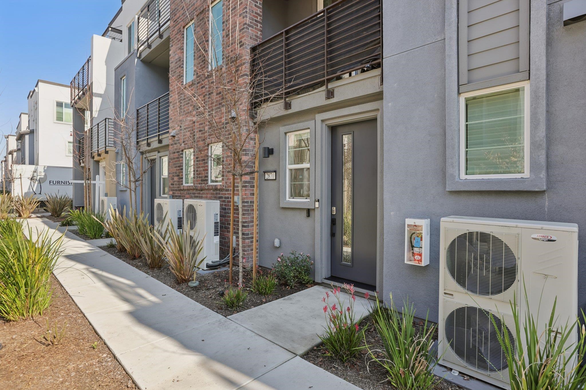 Photo #2: 41123876 Listing: Photo #2