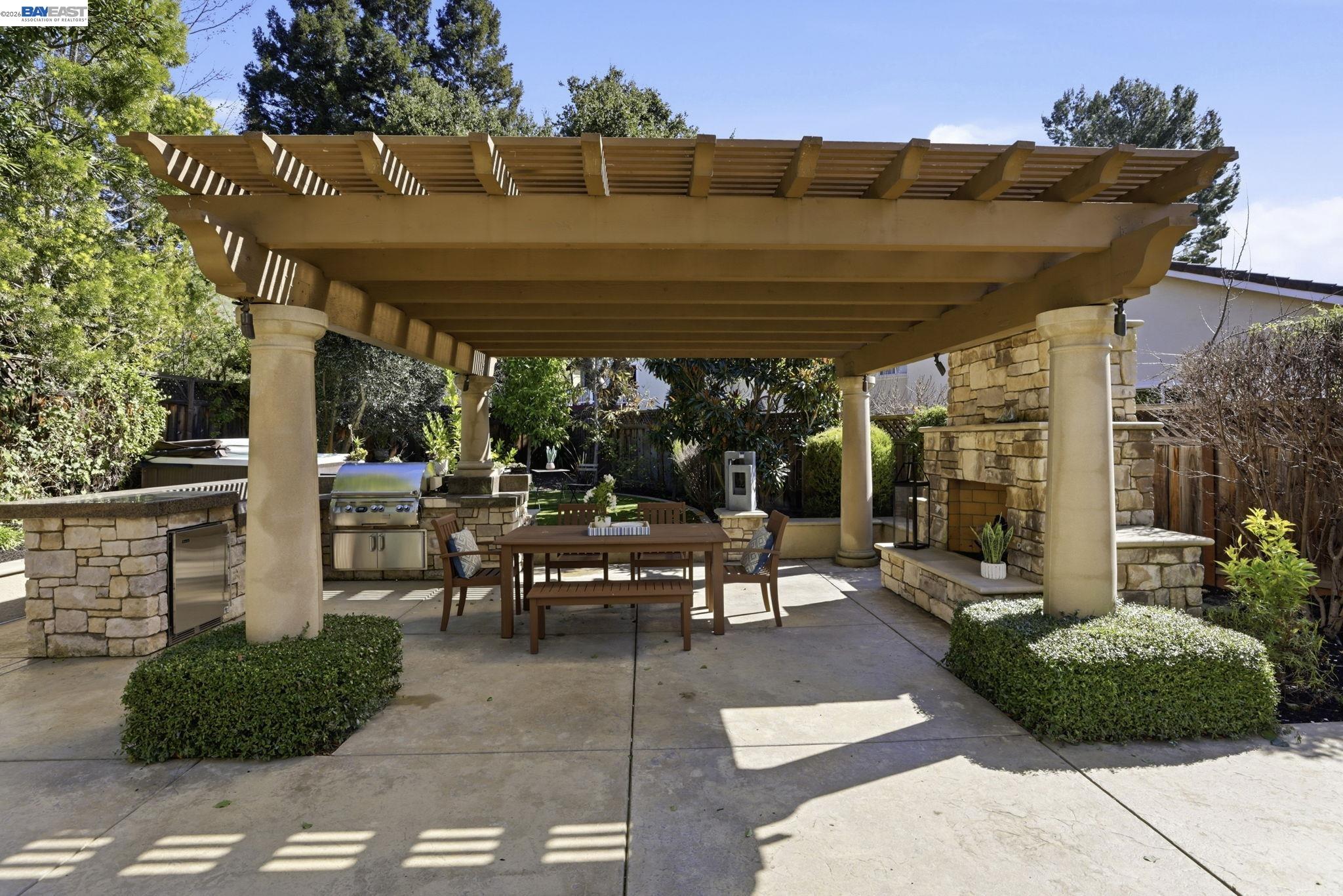 Detail Gallery Image 18 of 60 For 3421 Blackhawk Meadow Drive, Danville,  CA 94506 - 4 Beds | 3 Baths