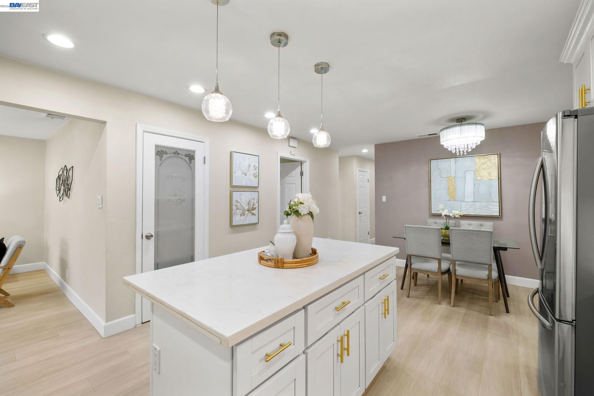 Detail Gallery Image 13 of 45 For 4234 Chapman Way, Pleasanton,  CA 94588-3961 - 4 Beds | 2 Baths