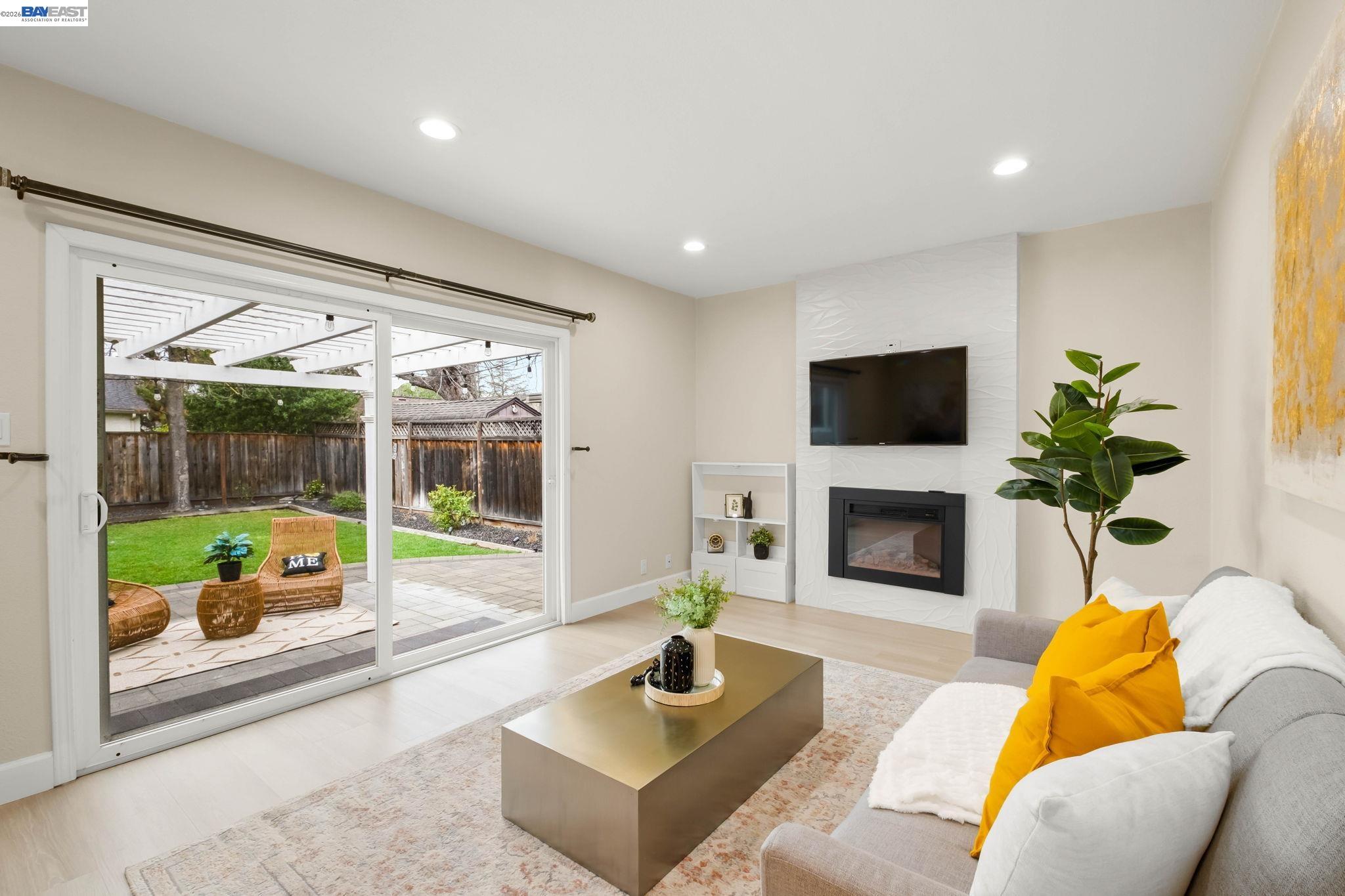 Detail Gallery Image 17 of 45 For 4234 Chapman Way, Pleasanton,  CA 94588-3961 - 4 Beds | 2 Baths