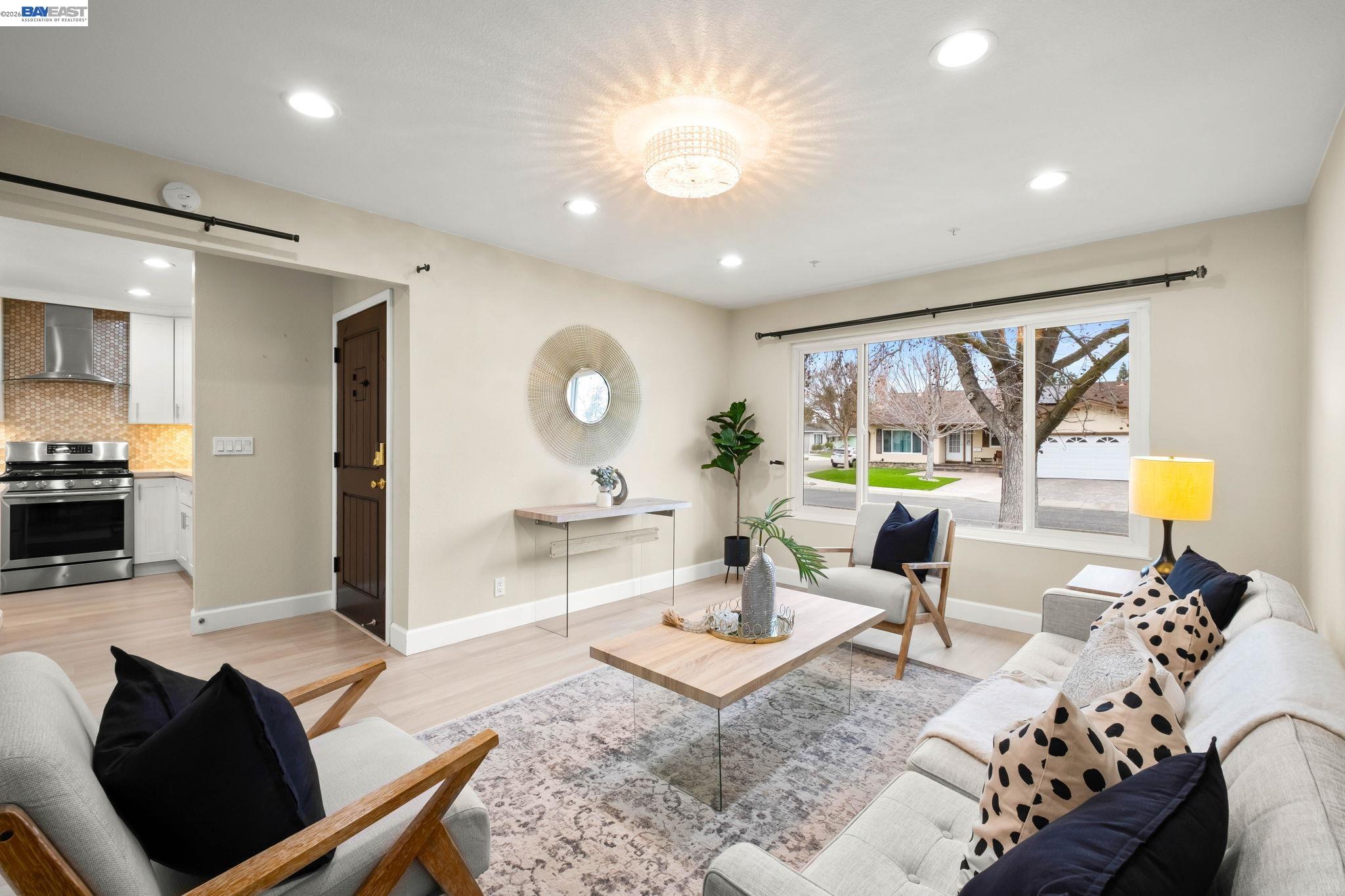 Detail Gallery Image 8 of 45 For 4234 Chapman Way, Pleasanton,  CA 94588-3961 - 4 Beds | 2 Baths