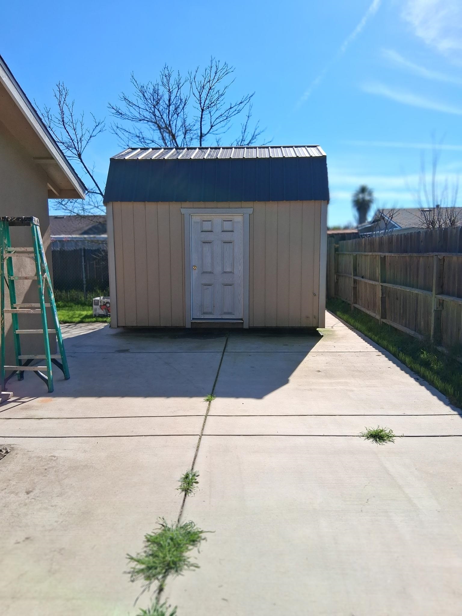 Detail Gallery Image 6 of 6 For 4820 Mcnary Court, Modesto,  CA 95357 - 3 Beds | 2 Baths