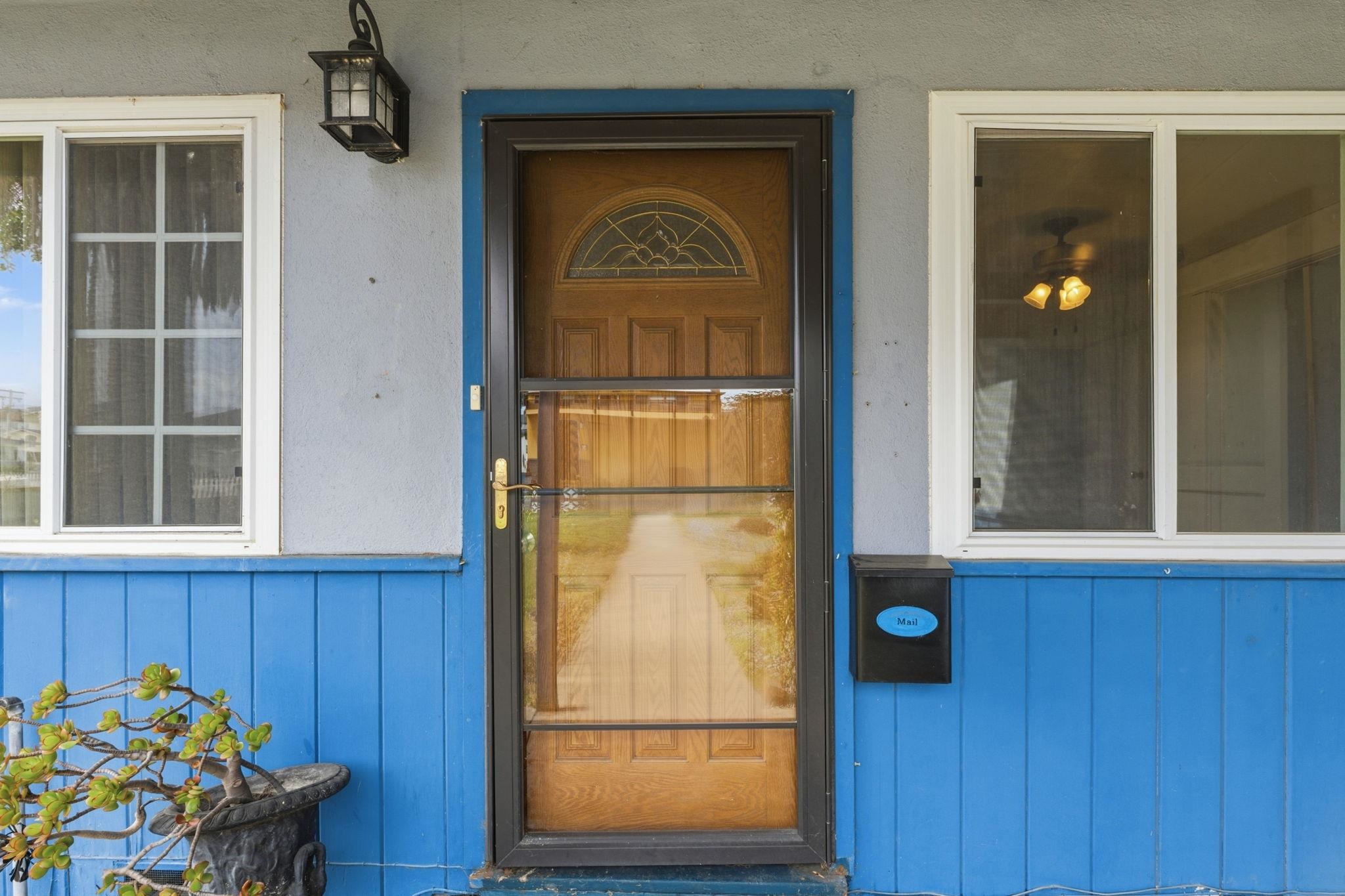 Detail Gallery Image 4 of 26 For 1609 Darwin St, Seaside,  CA 93955-4507 - 3 Beds | 1/1 Baths