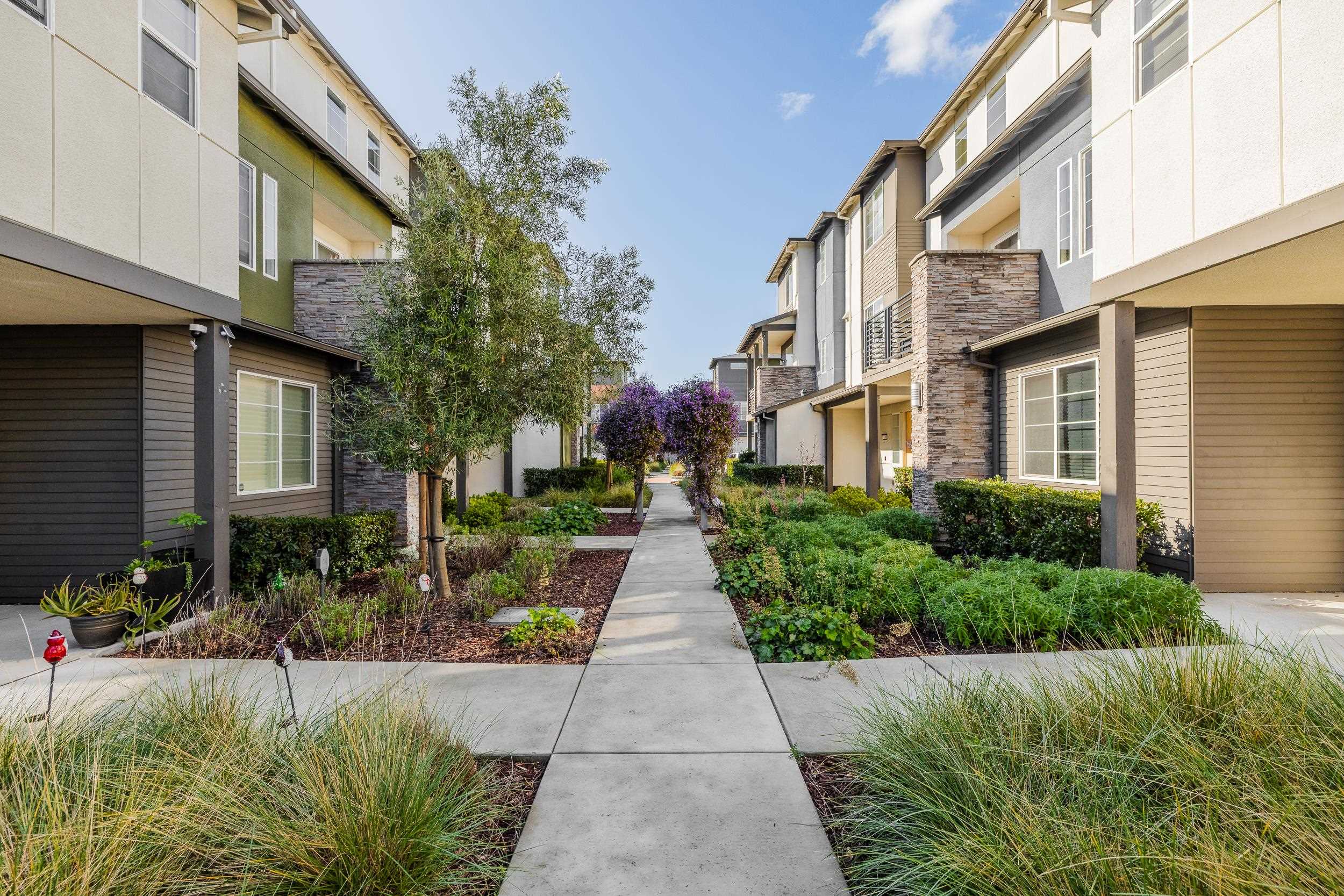 Photo #35: 41123882 Listing: Photo #35