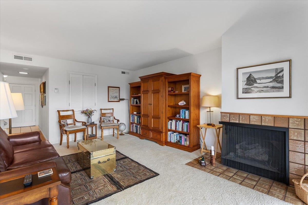 Photo #7: 41123883 Listing: Photo #7