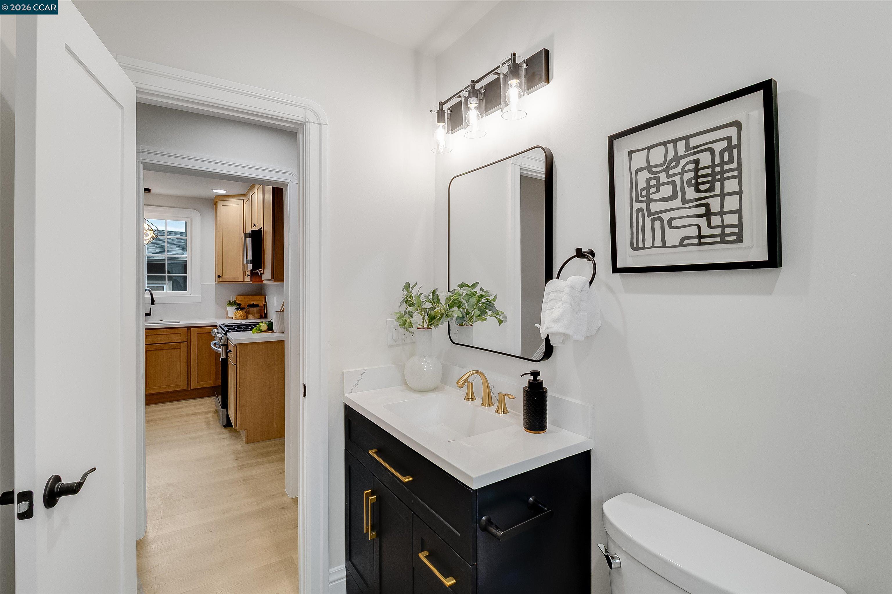 Detail Gallery Image 27 of 43 For 1604 Dwight Way, Berkeley,  CA 94703 - 2 Beds | 1 Baths