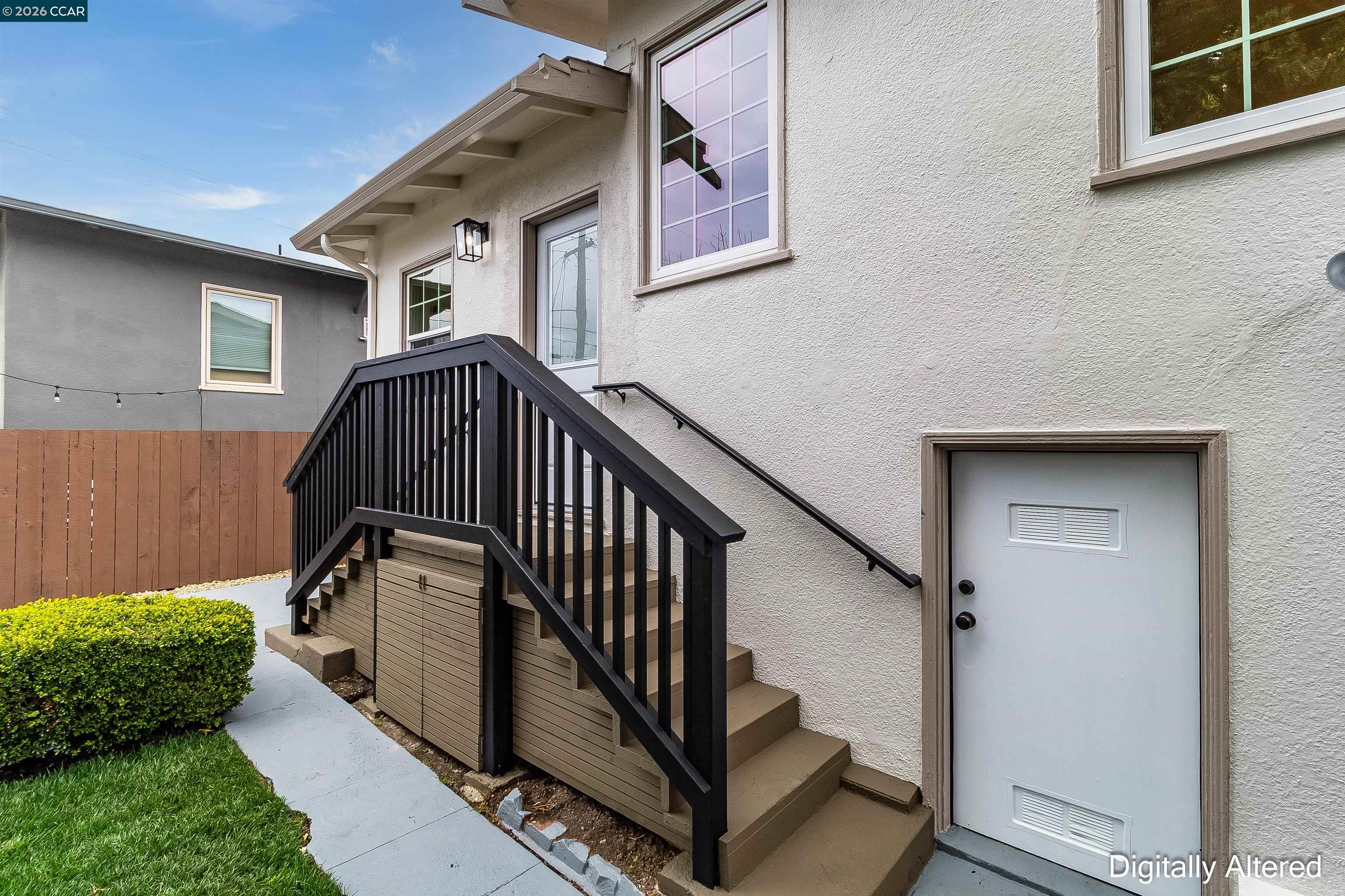 Detail Gallery Image 35 of 43 For 1604 Dwight Way, Berkeley,  CA 94703 - 2 Beds | 1 Baths