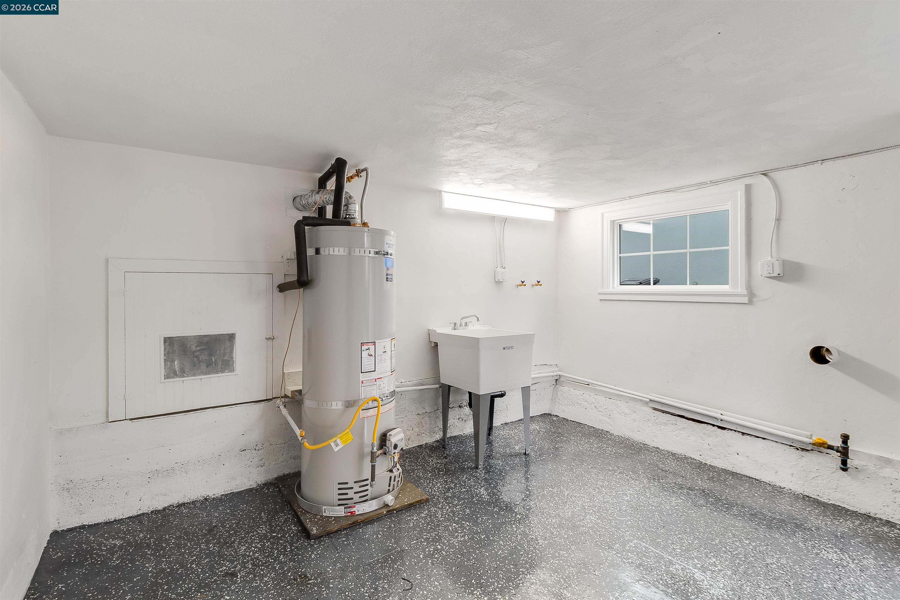 Detail Gallery Image 37 of 43 For 1604 Dwight Way, Berkeley,  CA 94703 - 2 Beds | 1 Baths