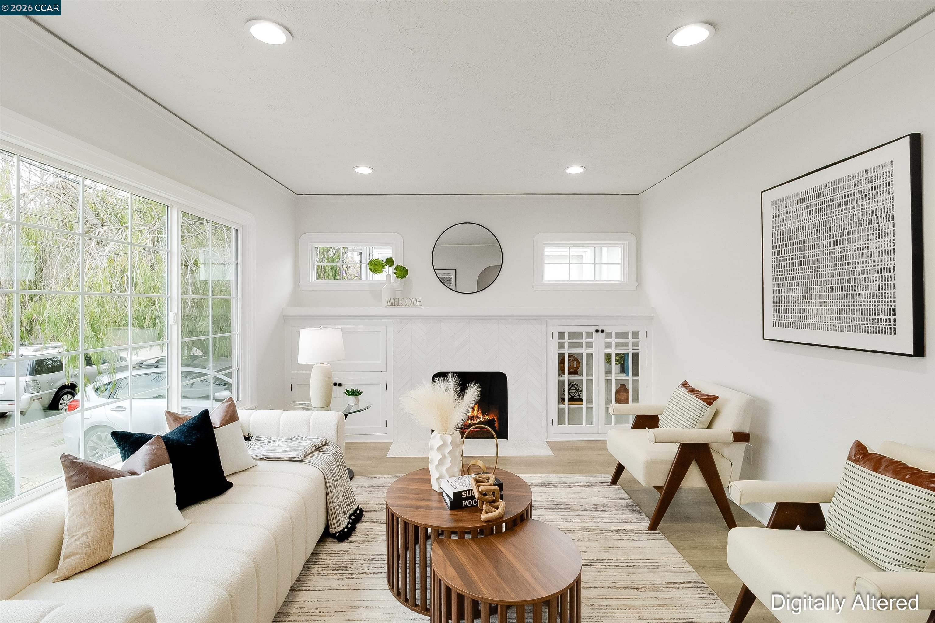 Detail Gallery Image 5 of 43 For 1604 Dwight Way, Berkeley,  CA 94703 - 2 Beds | 1 Baths