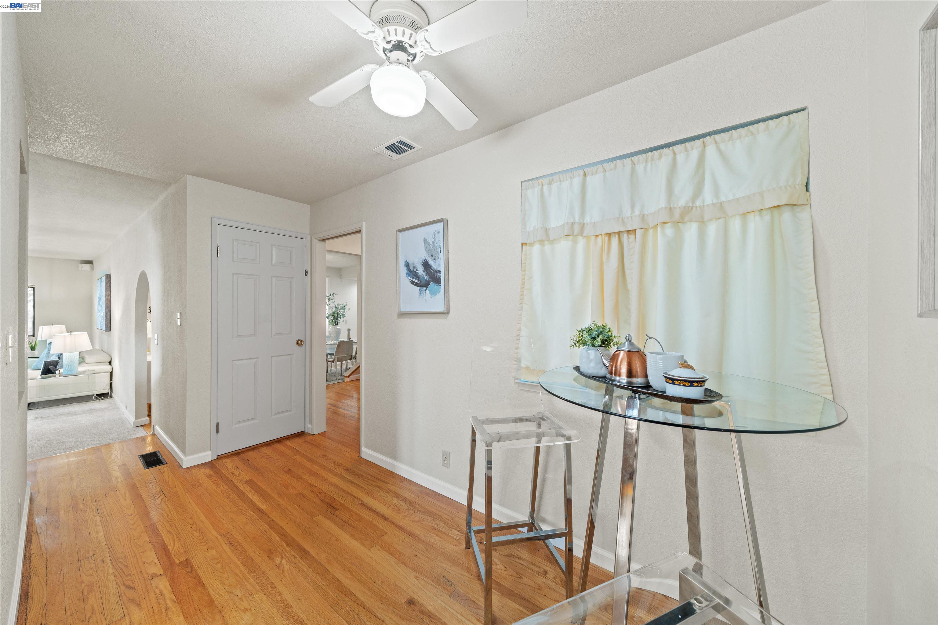 Detail Gallery Image 13 of 48 For 3393 Sutton Loop, Fremont,  CA 94536 - 4 Beds | 3 Baths