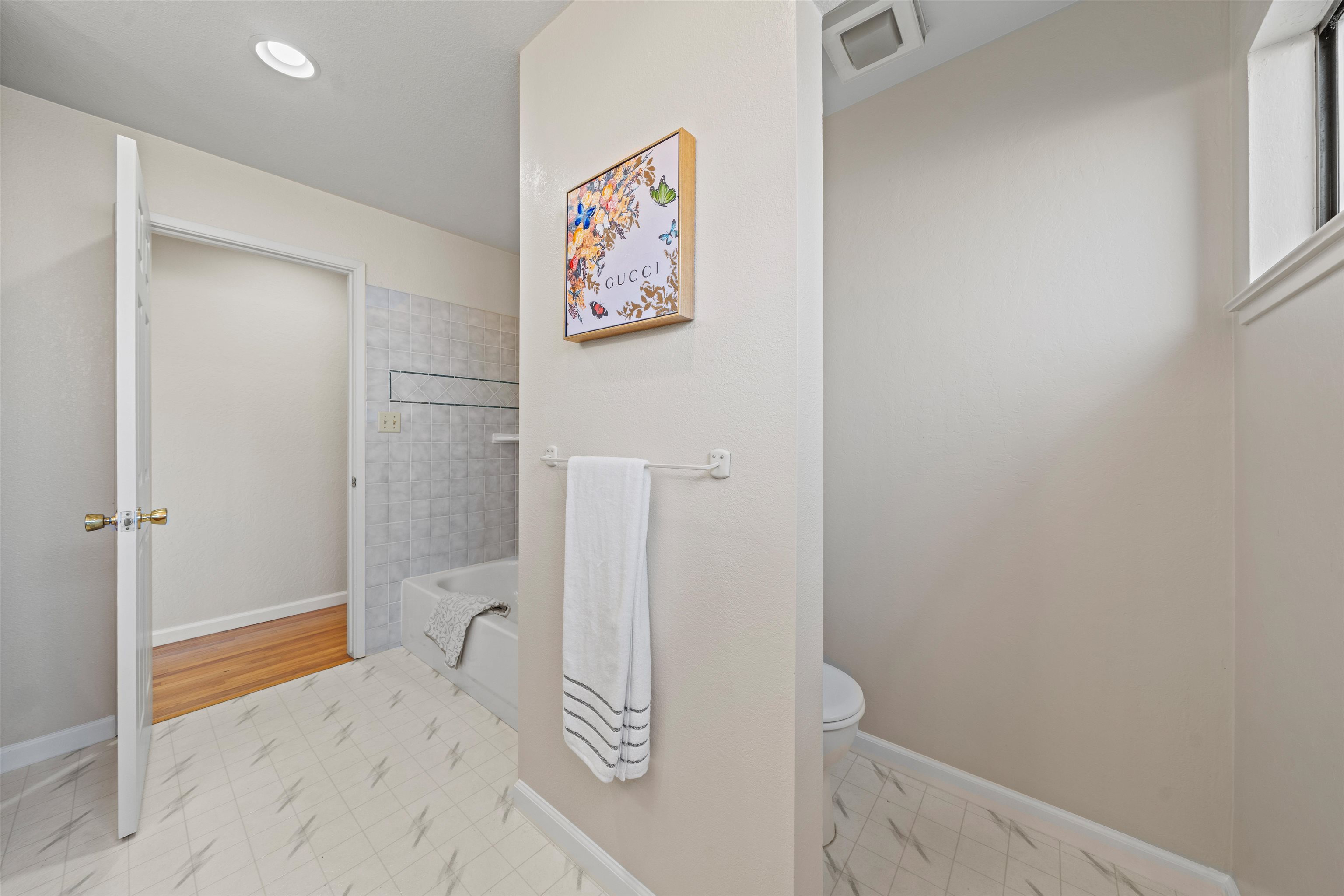 Detail Gallery Image 26 of 48 For 3393 Sutton Loop, Fremont,  CA 94536 - 4 Beds | 3 Baths