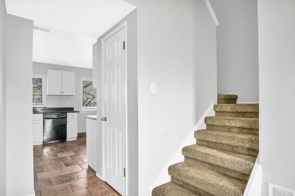 Detail Gallery Image 21 of 37 For 912 Rhine Way, Oakley,  CA 94561 - 4 Beds | 2/1 Baths