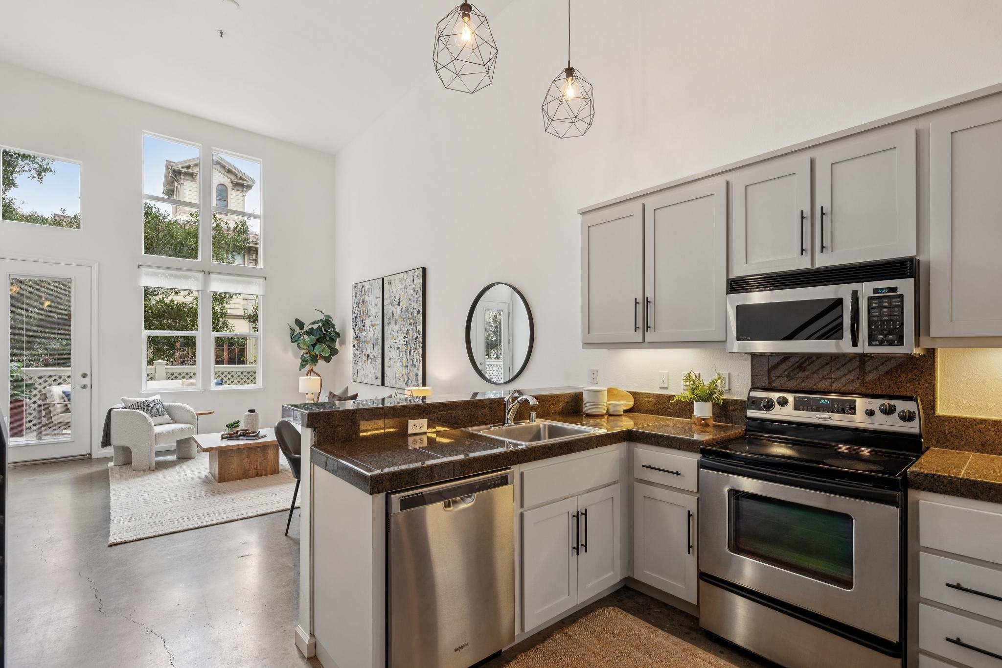 Photo #4: 41123891 Listing: Photo #4