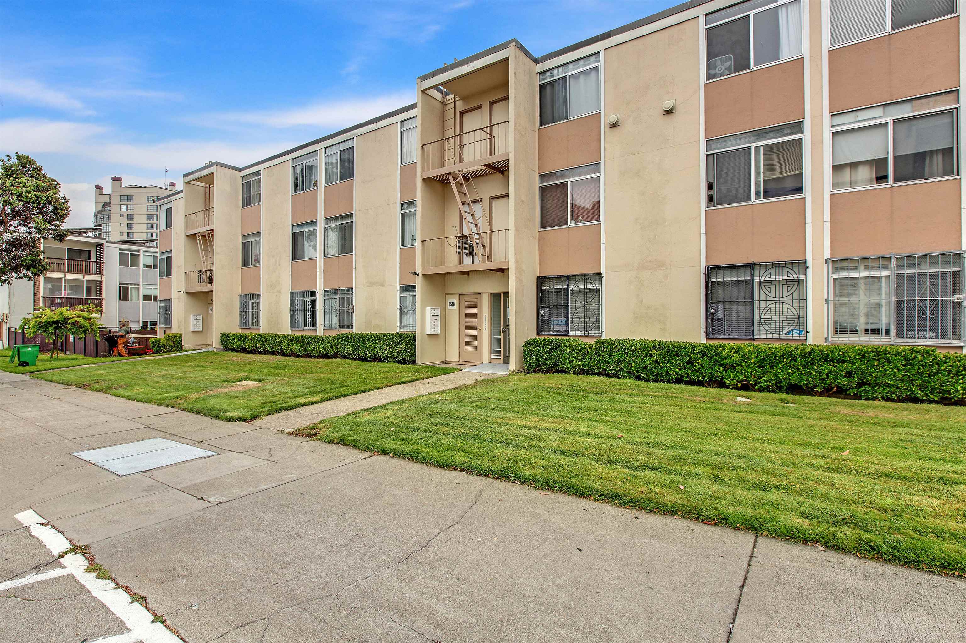 Detail Gallery Image 19 of 19 For 1540 Ofarrell St #1,  San Francisco,  CA 94115 - 3 Beds | 2 Baths