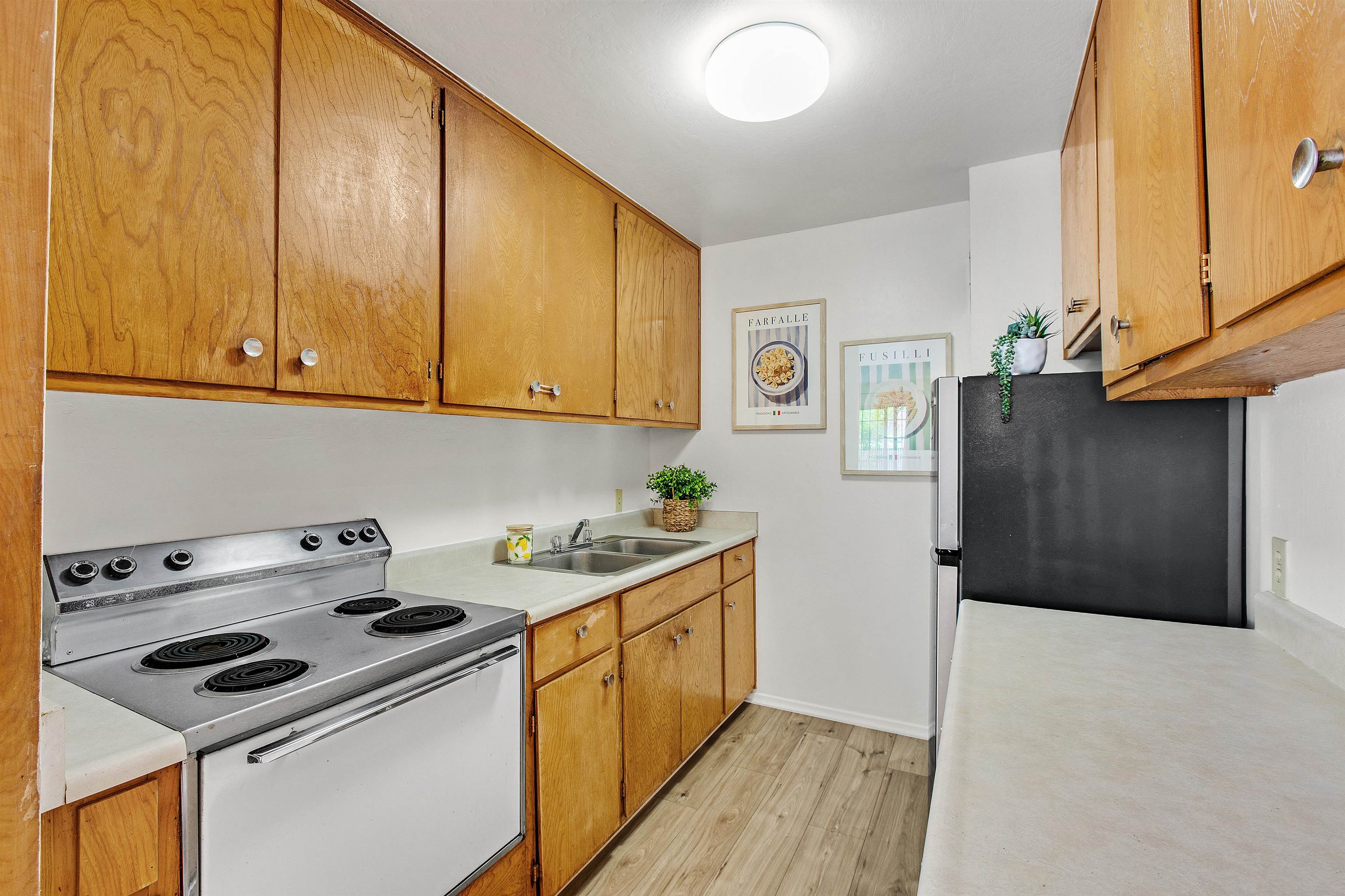 Detail Gallery Image 5 of 19 For 1540 Ofarrell St #1,  San Francisco,  CA 94115 - 3 Beds | 2 Baths