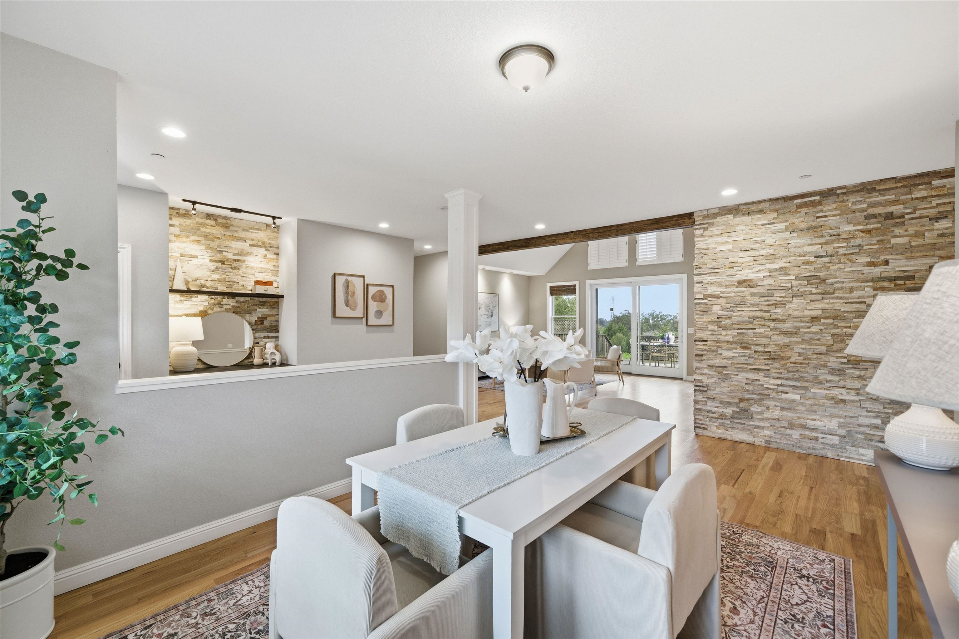 Detail Gallery Image 14 of 49 For 24785 Fairview Ave, Hayward,  CA 94542 - 3 Beds | 2 Baths