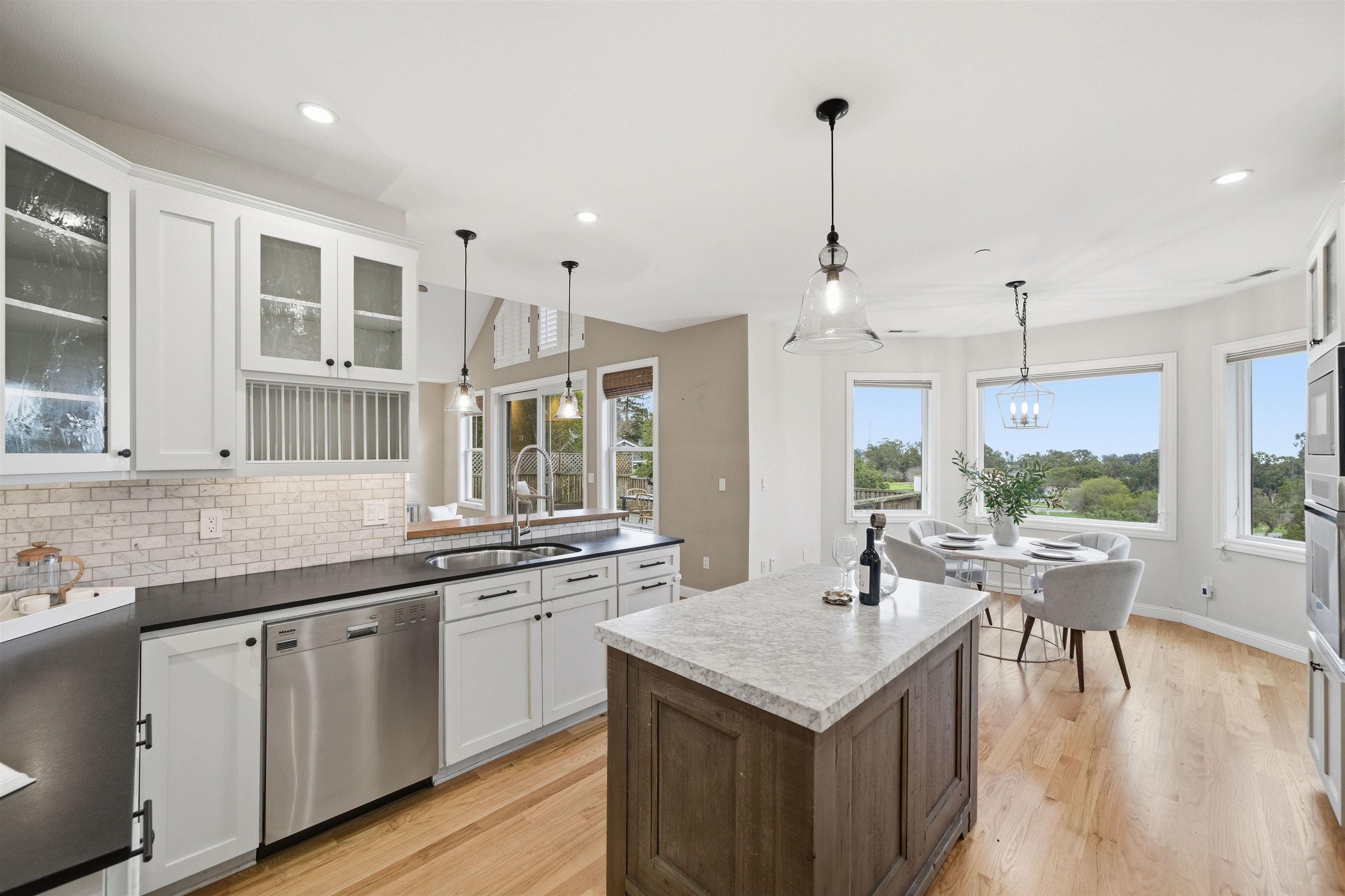 Detail Gallery Image 20 of 49 For 24785 Fairview Ave, Hayward,  CA 94542 - 3 Beds | 2 Baths