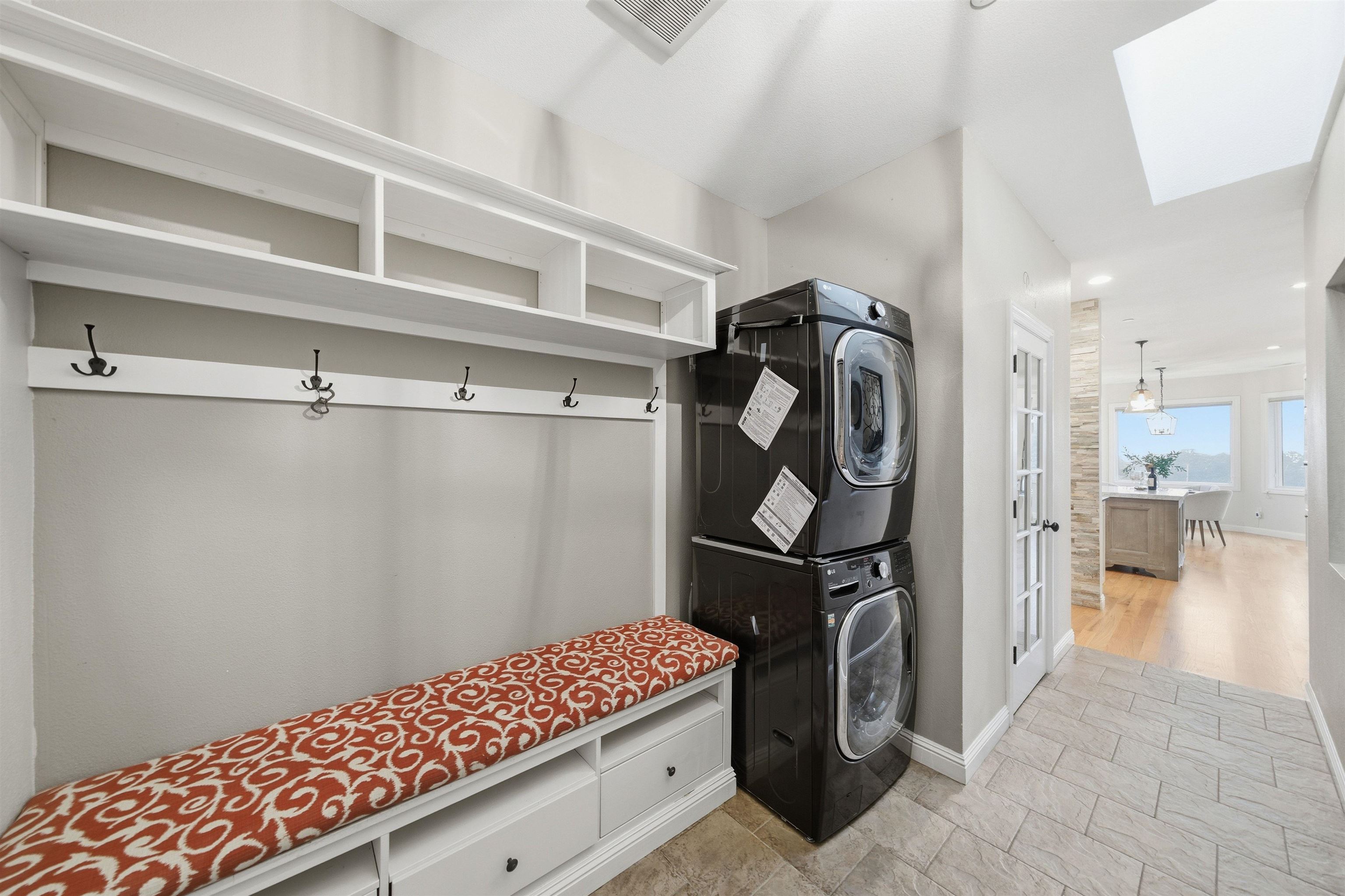 Detail Gallery Image 22 of 49 For 24785 Fairview Ave, Hayward,  CA 94542 - 3 Beds | 2 Baths